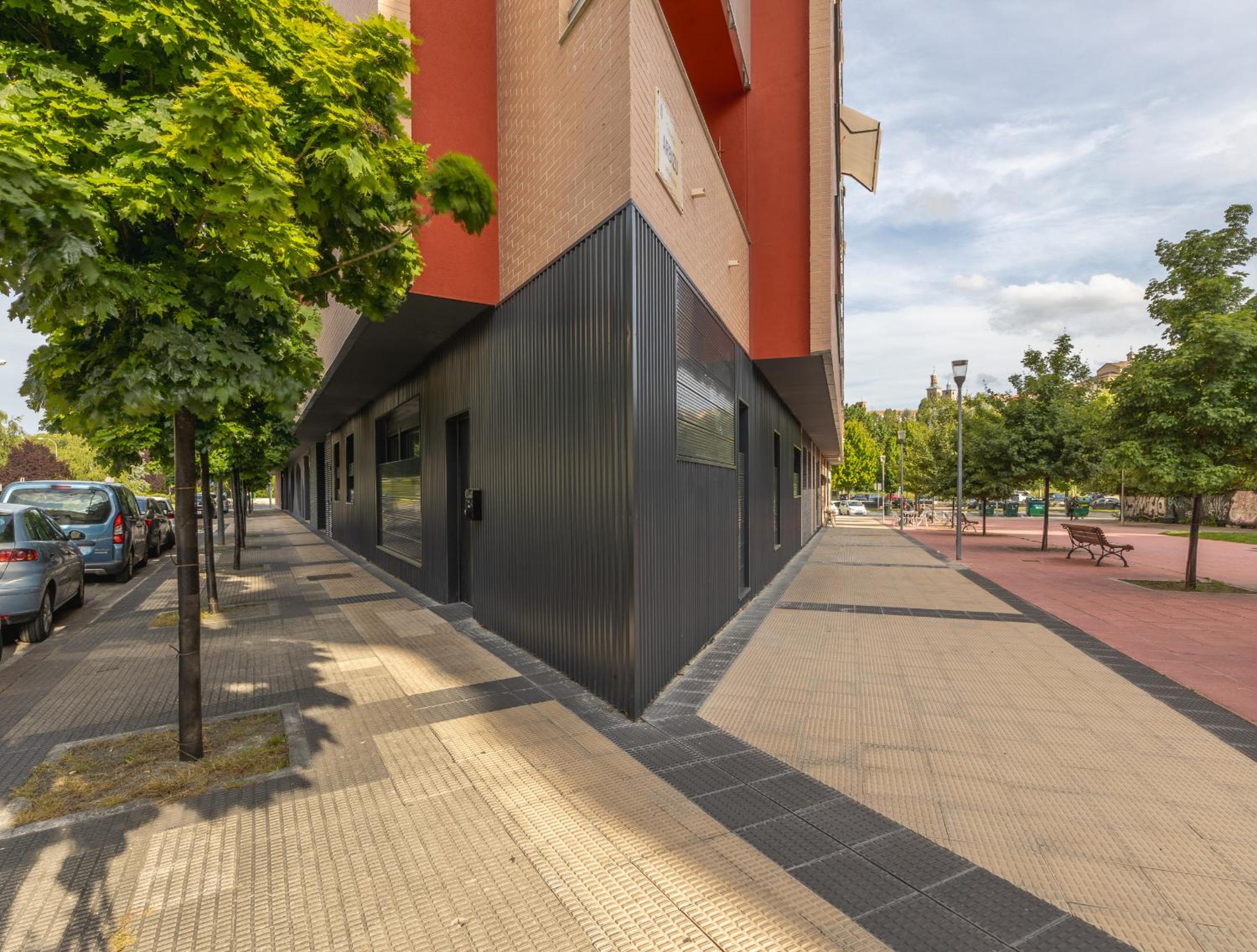 Portal de Francia by Clabao