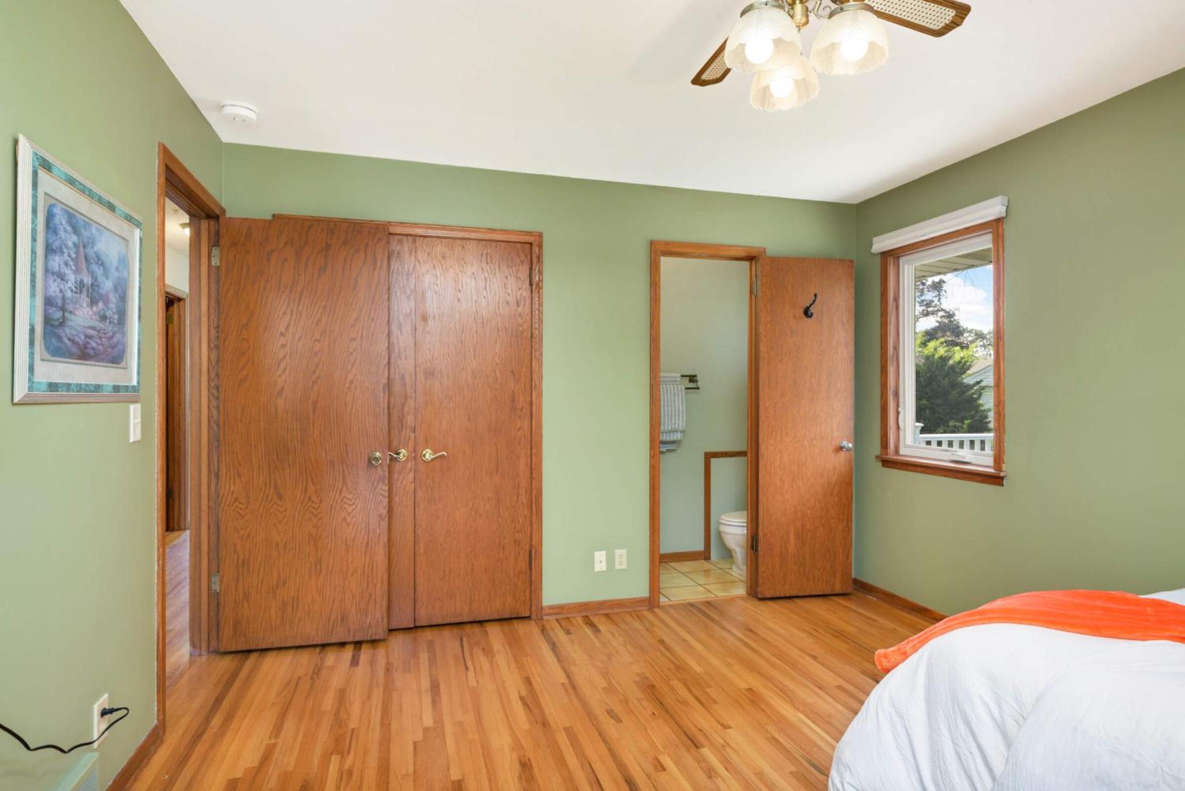 Cottage Grove Haven, Spacious 4-Bed, 3 Baths Retreat, photo 24