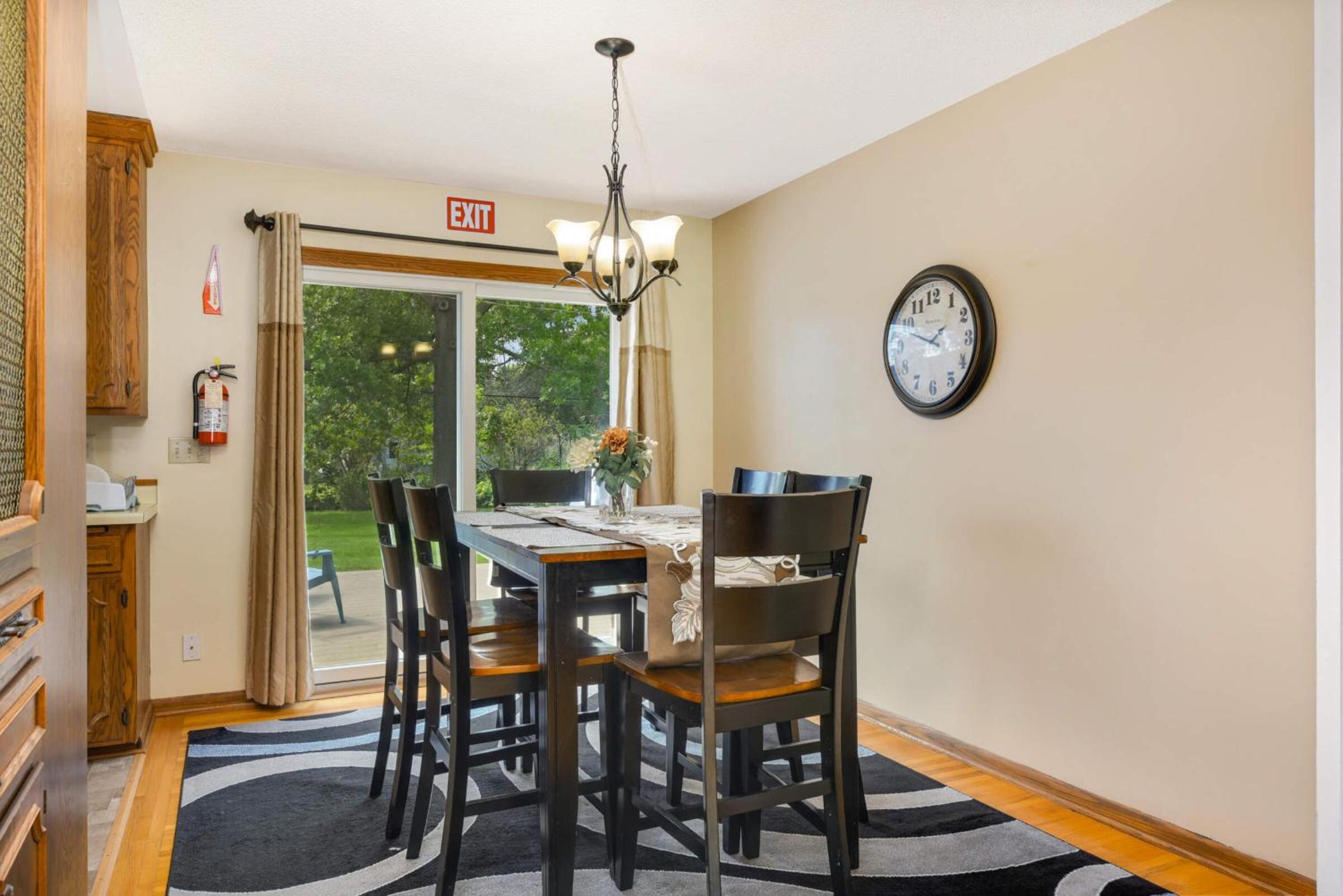 Cottage Grove Haven, Spacious 4-Bed, 3 Baths Retreat, photo 35