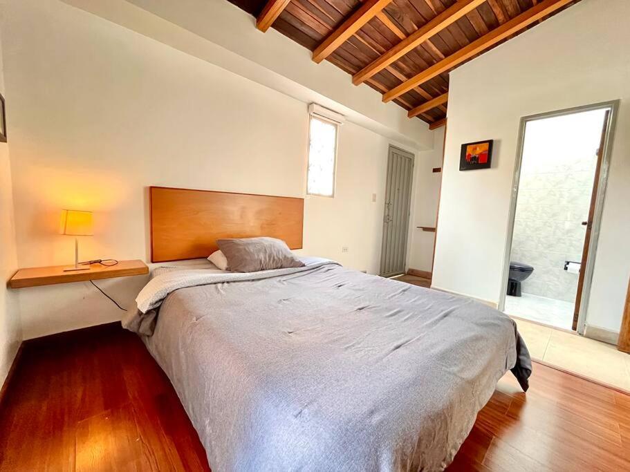 Private Studio-Apartment in Cedritos