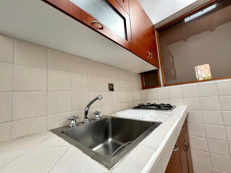 Private Studio-Apartment in Cedritos