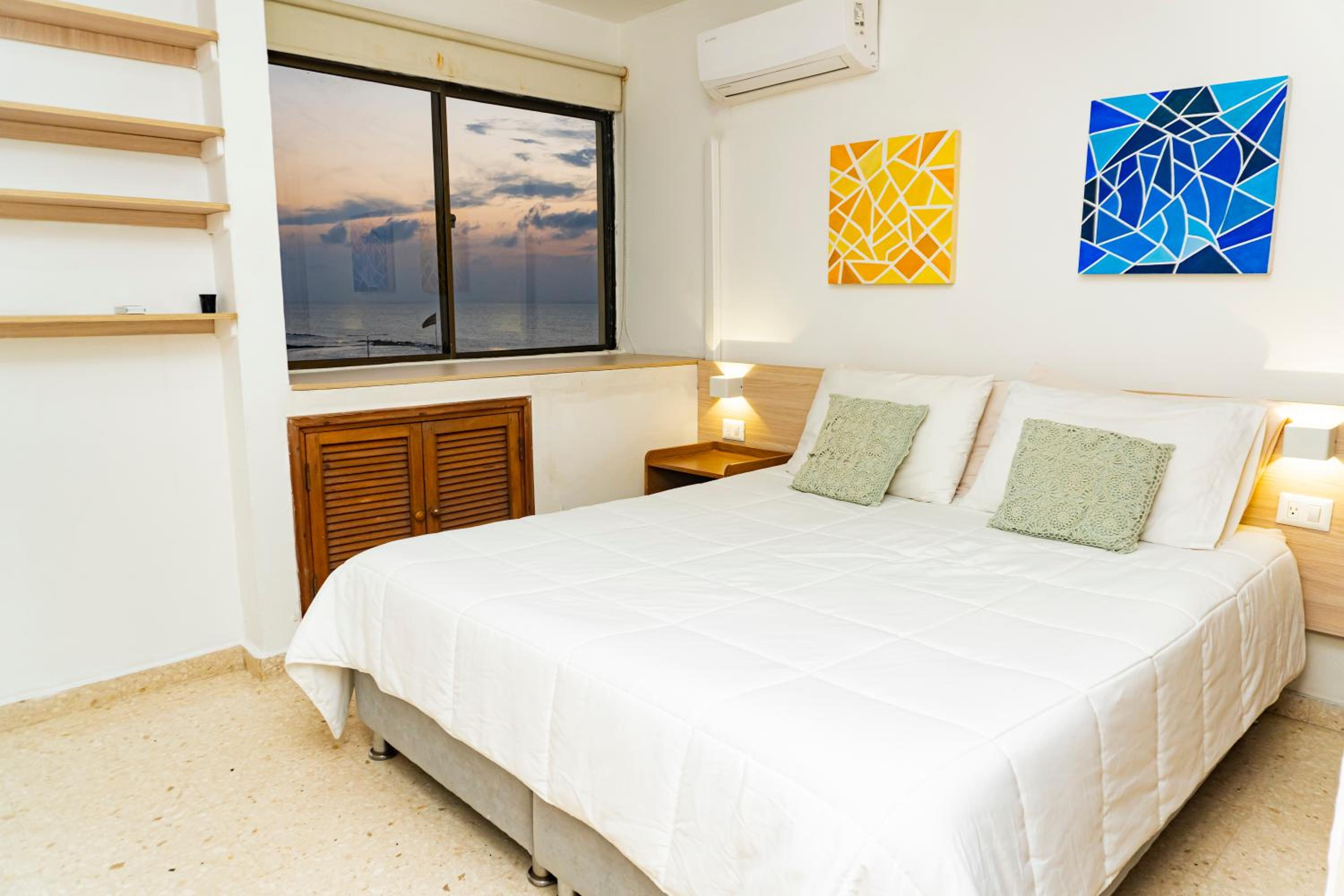 Apartamento frente al mar, vista al centro de Cartagena