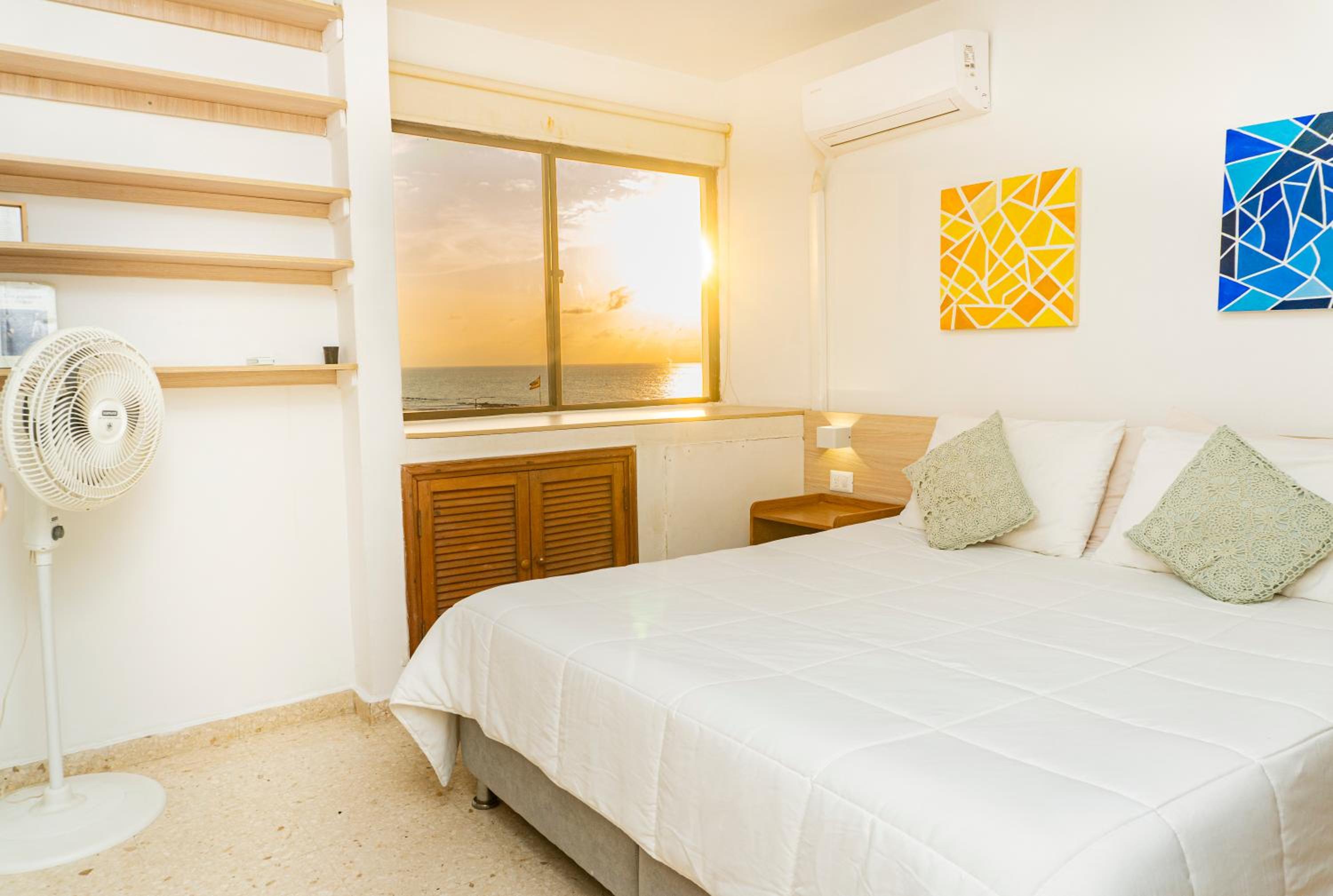 Apartamento frente al mar, vista al centro de Cartagena