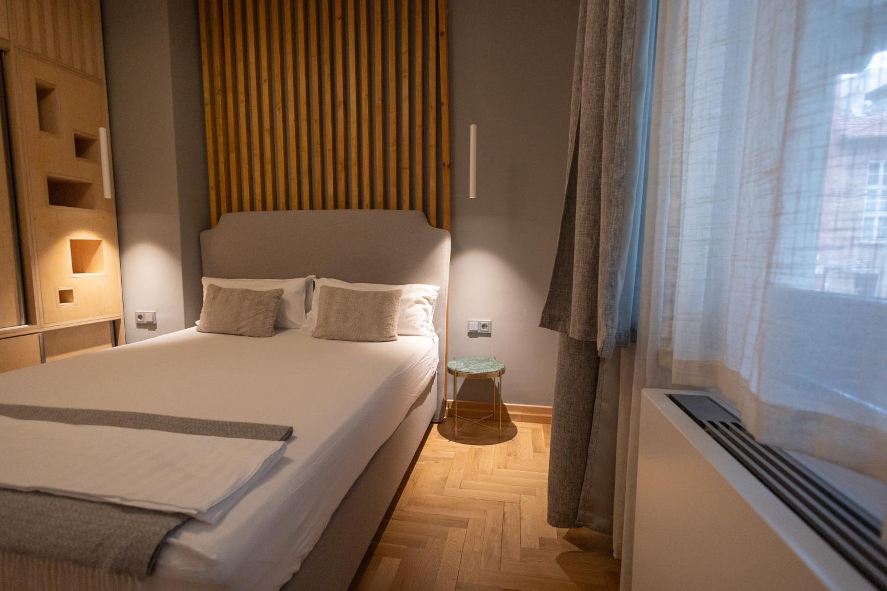 Luxury room 12-3