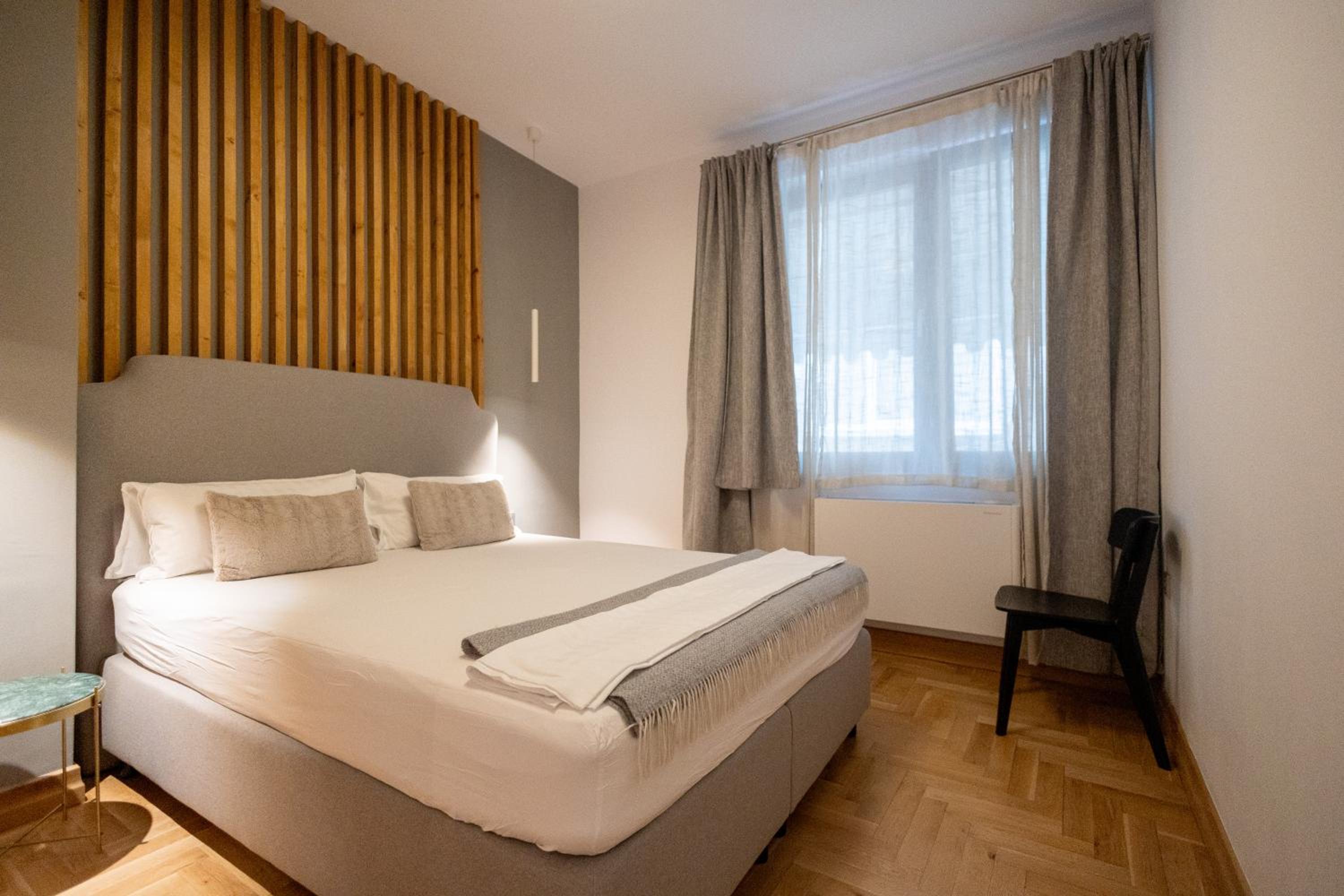 Luxury room 12-3