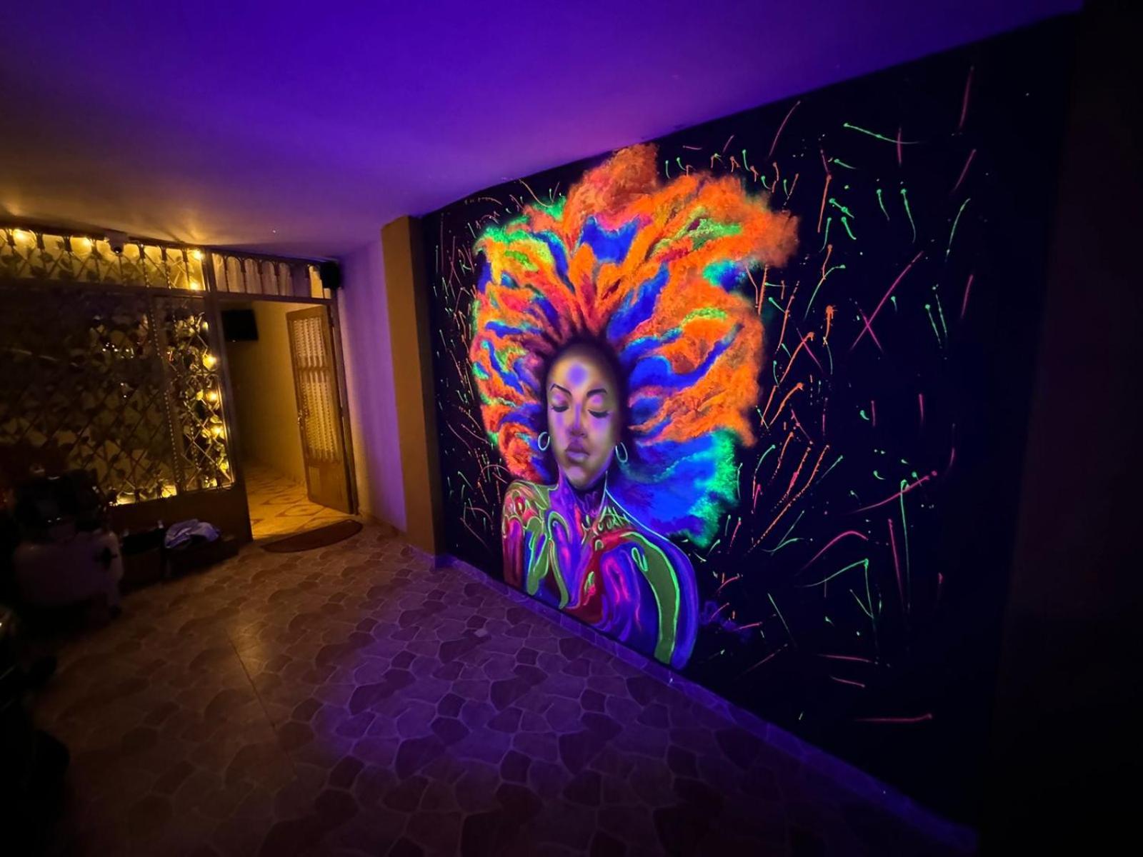 Gato Neon Hostel