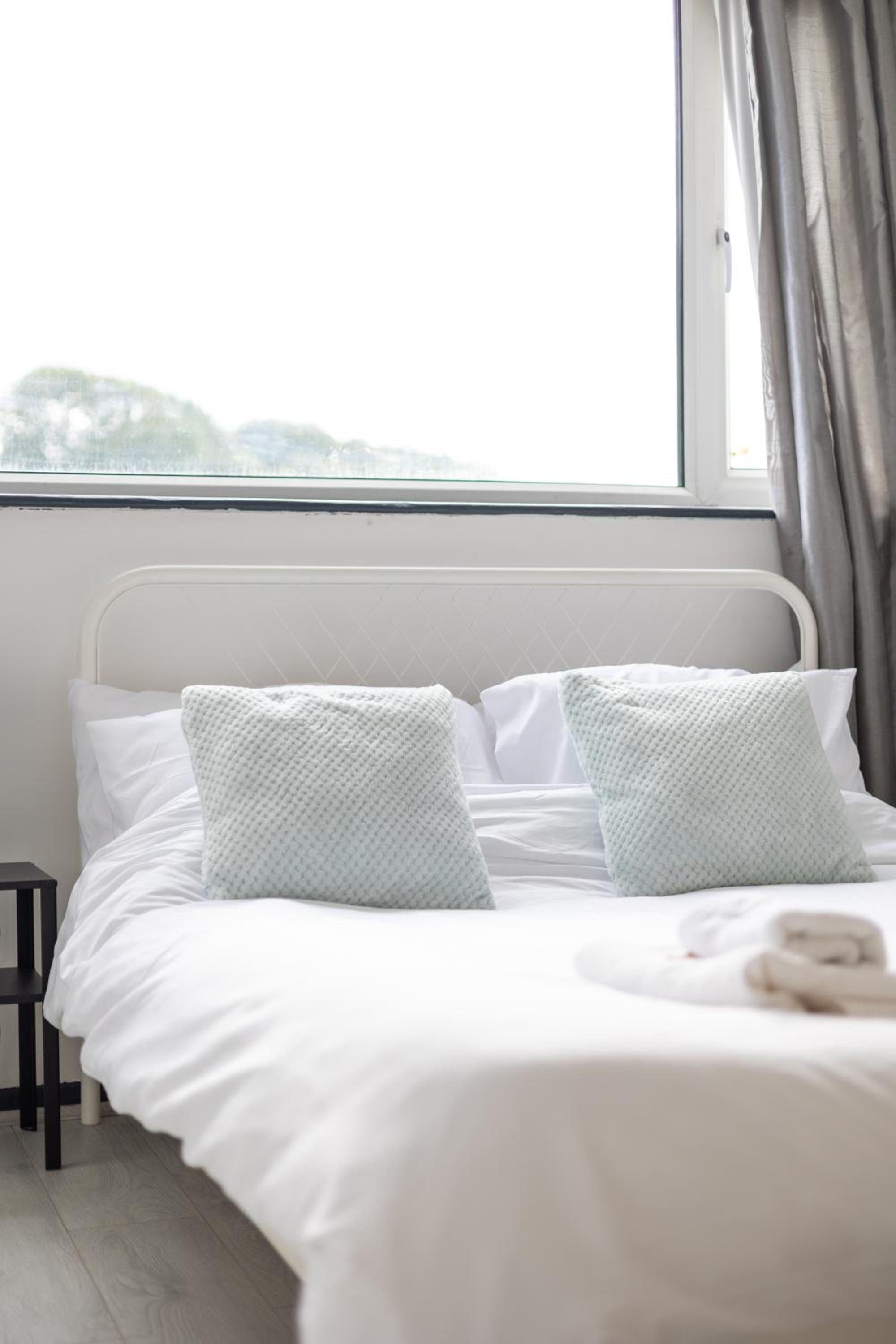 3 Bed Apartment only 8 minutes from City Centre view 3