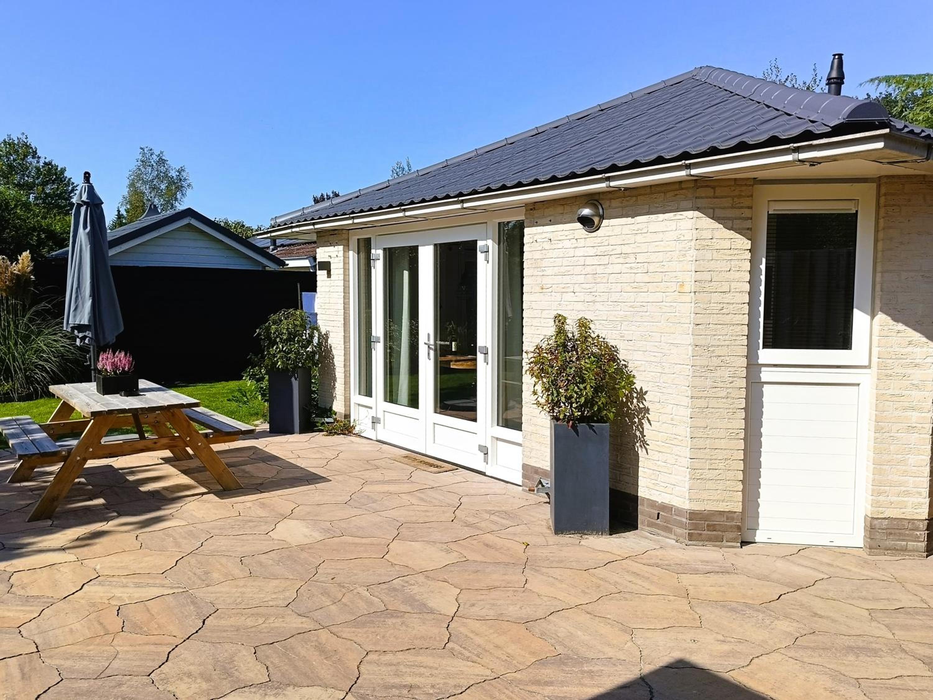 "Huisje op de Veluwe" met privé Jacuzzi en Bar! view 2