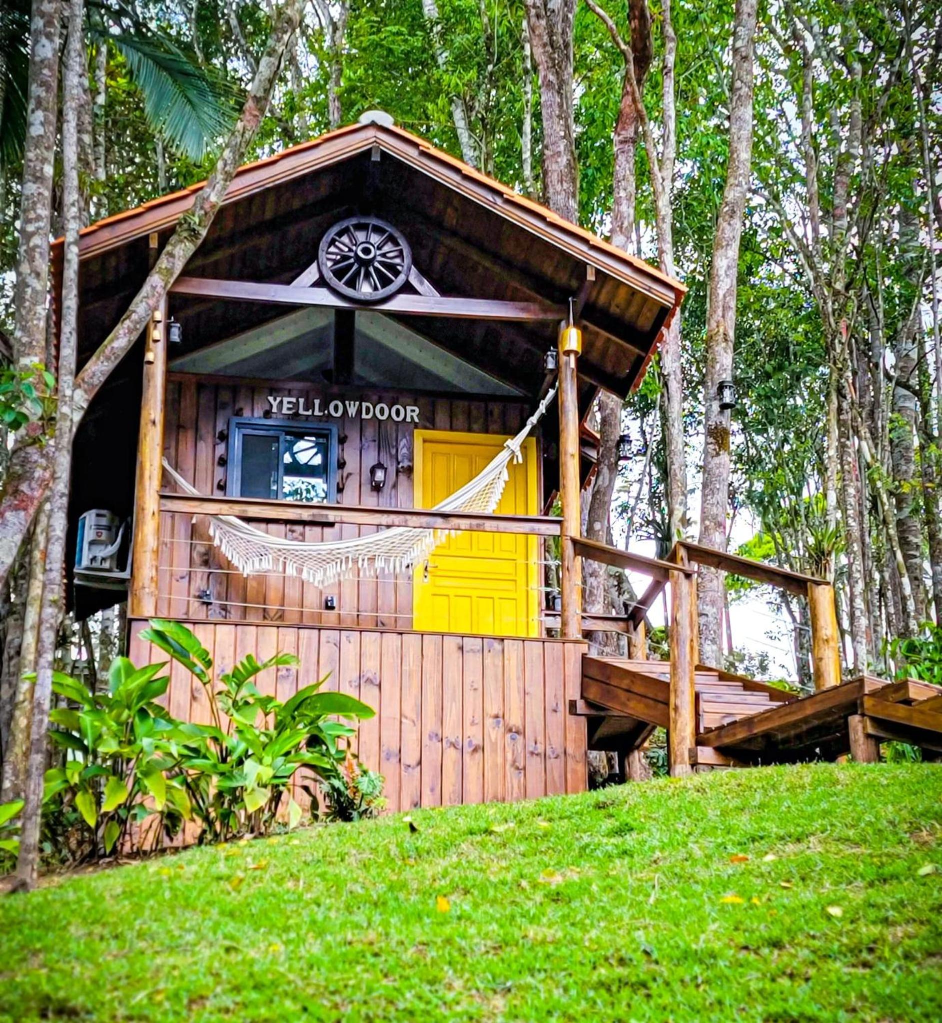 Bulegreen Cabanas