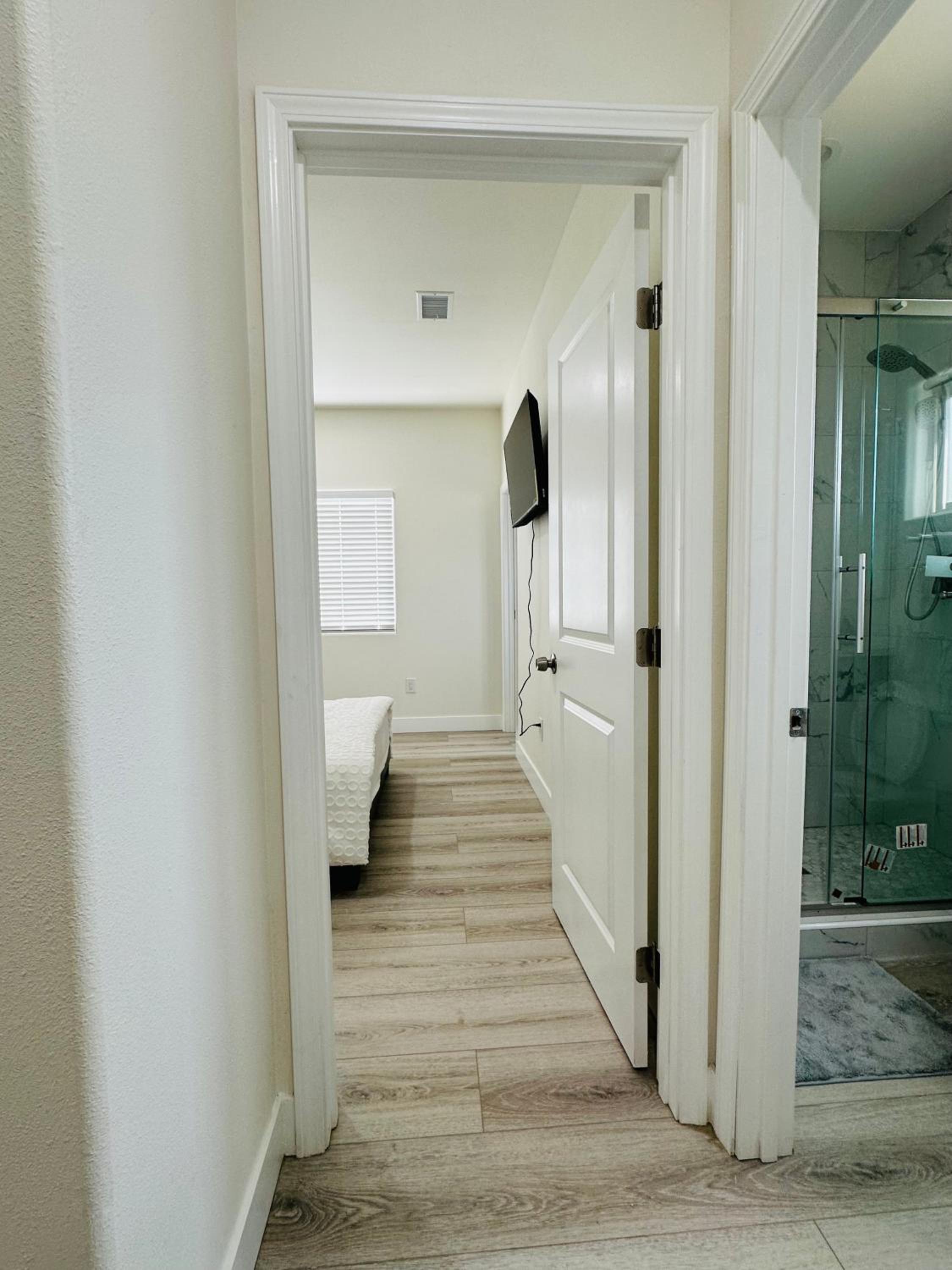 Orange County/Anaheim Vacations - New 2-story house 3 bedrooms 3 bathrooms in Anaheim near Disneyland - Property Image 3