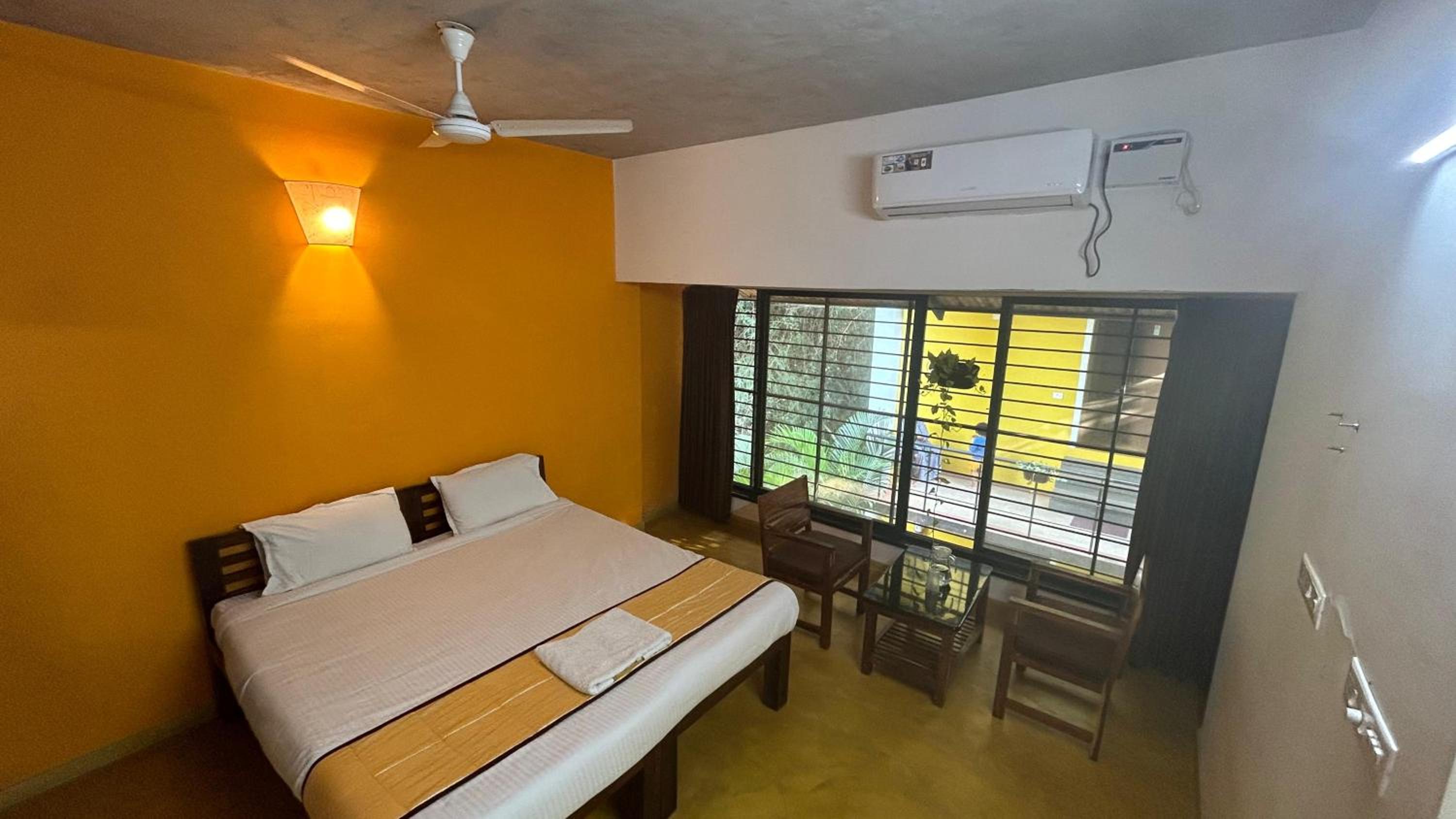 Samantha International The Ultimate Hostel Treat
