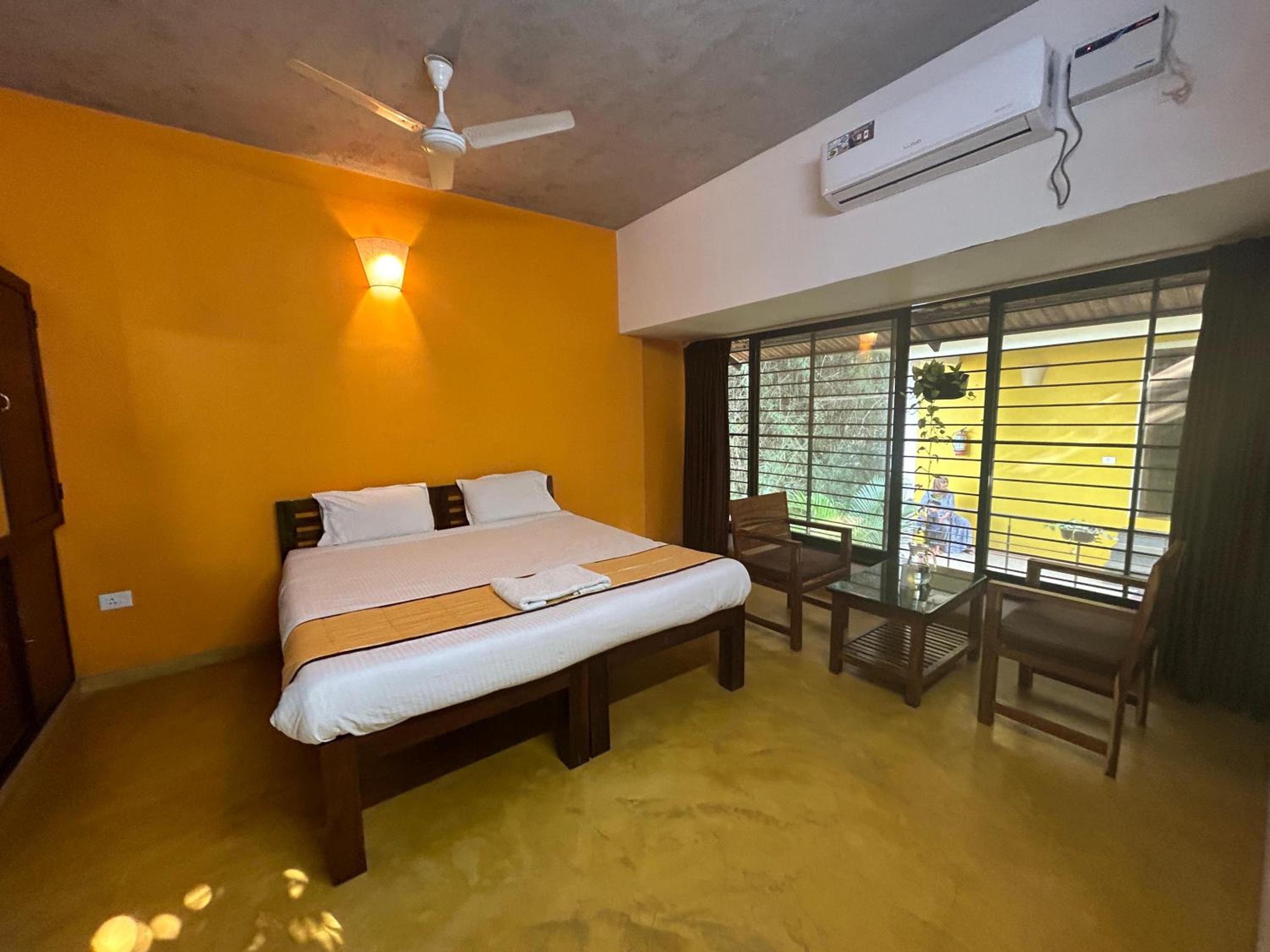 Samantha International The Ultimate Hostel Treat