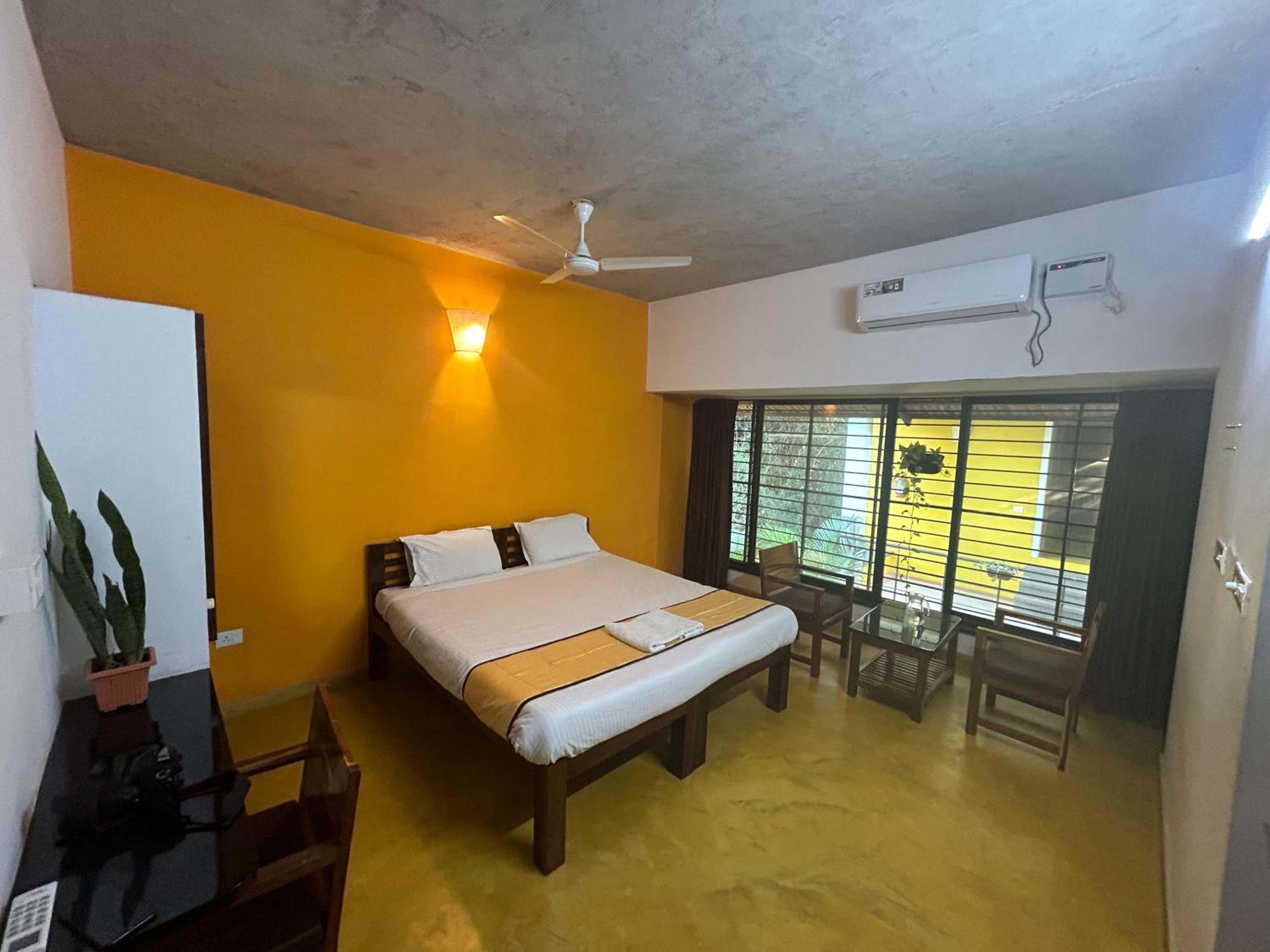Samantha International The Ultimate Hostel Treat