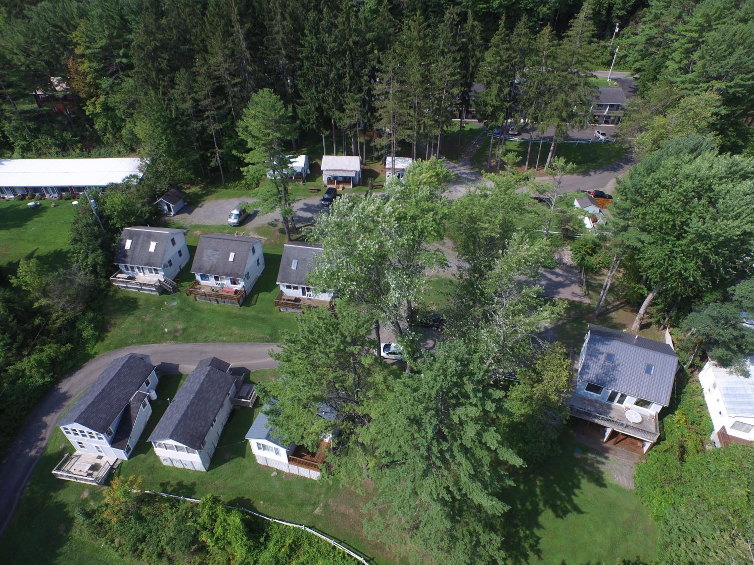 Bayside Inn & Marina
