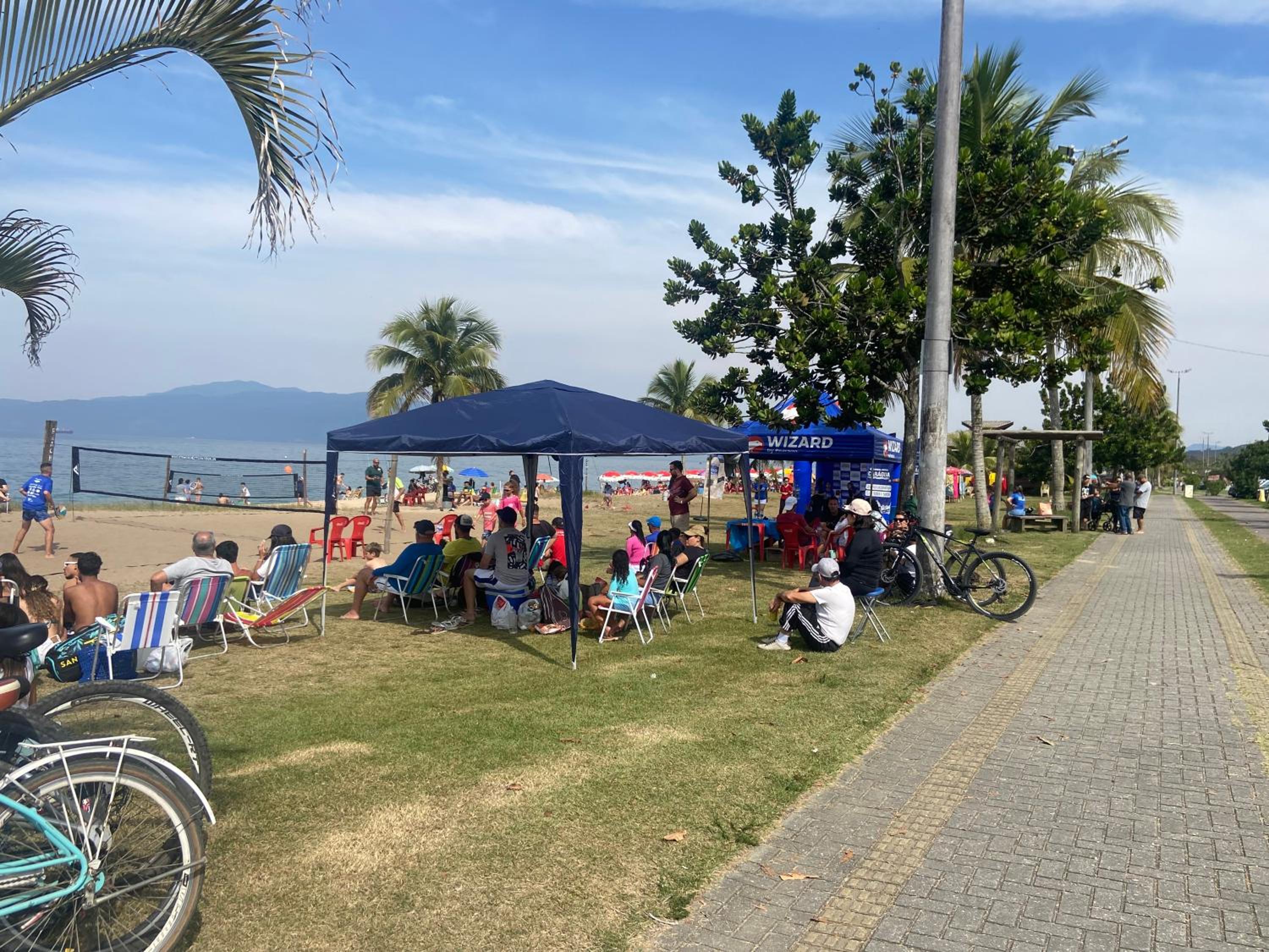 Sol e Mar apto perto da praiapiscina e varanda Massaguaçu