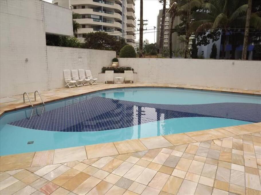 Apartamento com 4 Suítes na Rua da Praia do Módulo 6 na Riviera de São Lourenço