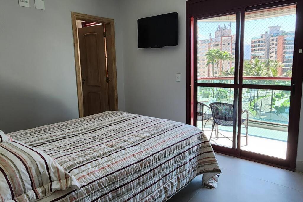 Apartamento com 4 Suítes na Rua da Praia do Módulo 6 na Riviera de São Lourenço