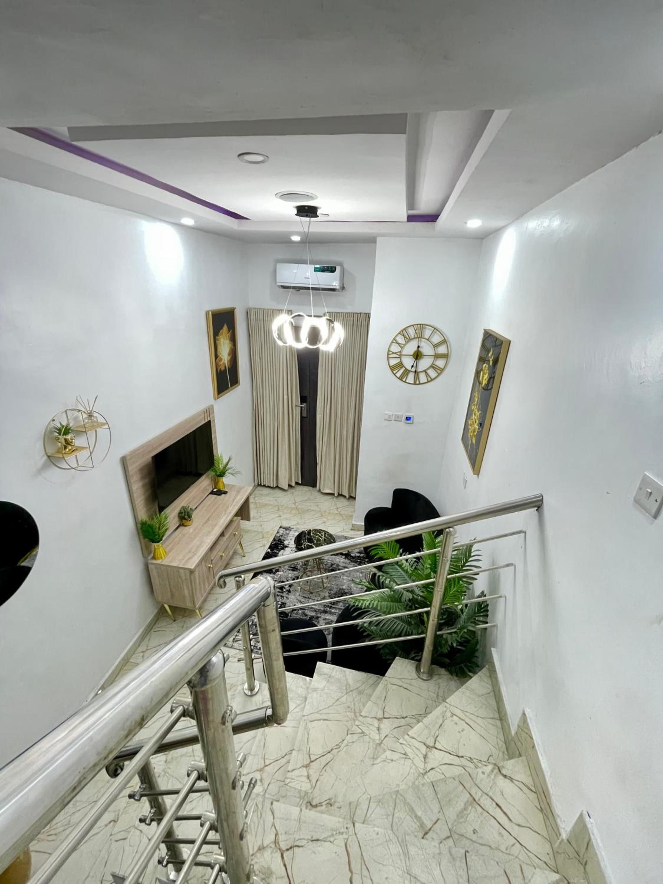 Ravens apartment