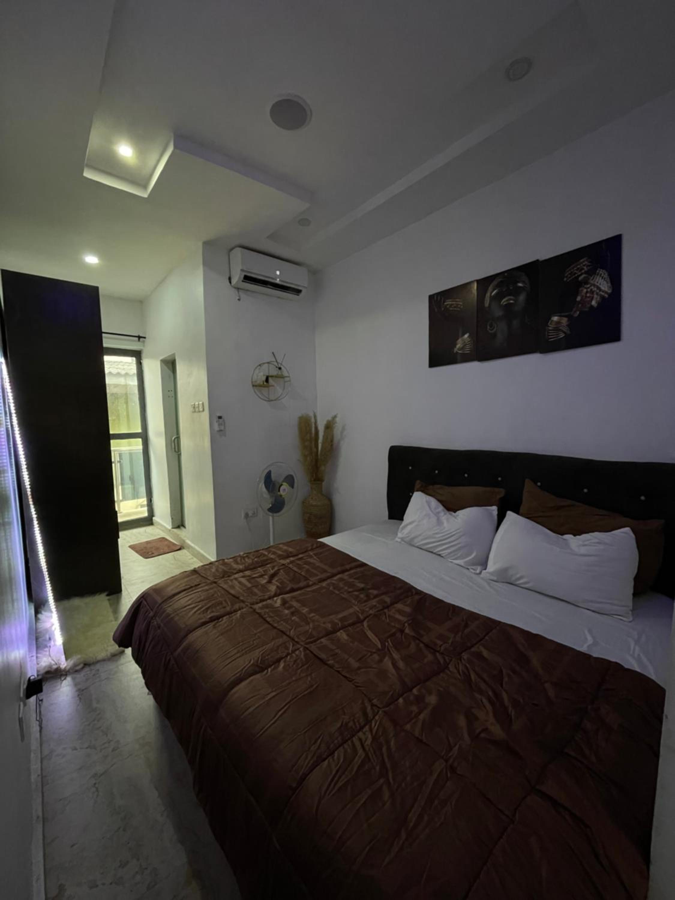 Ravens apartment