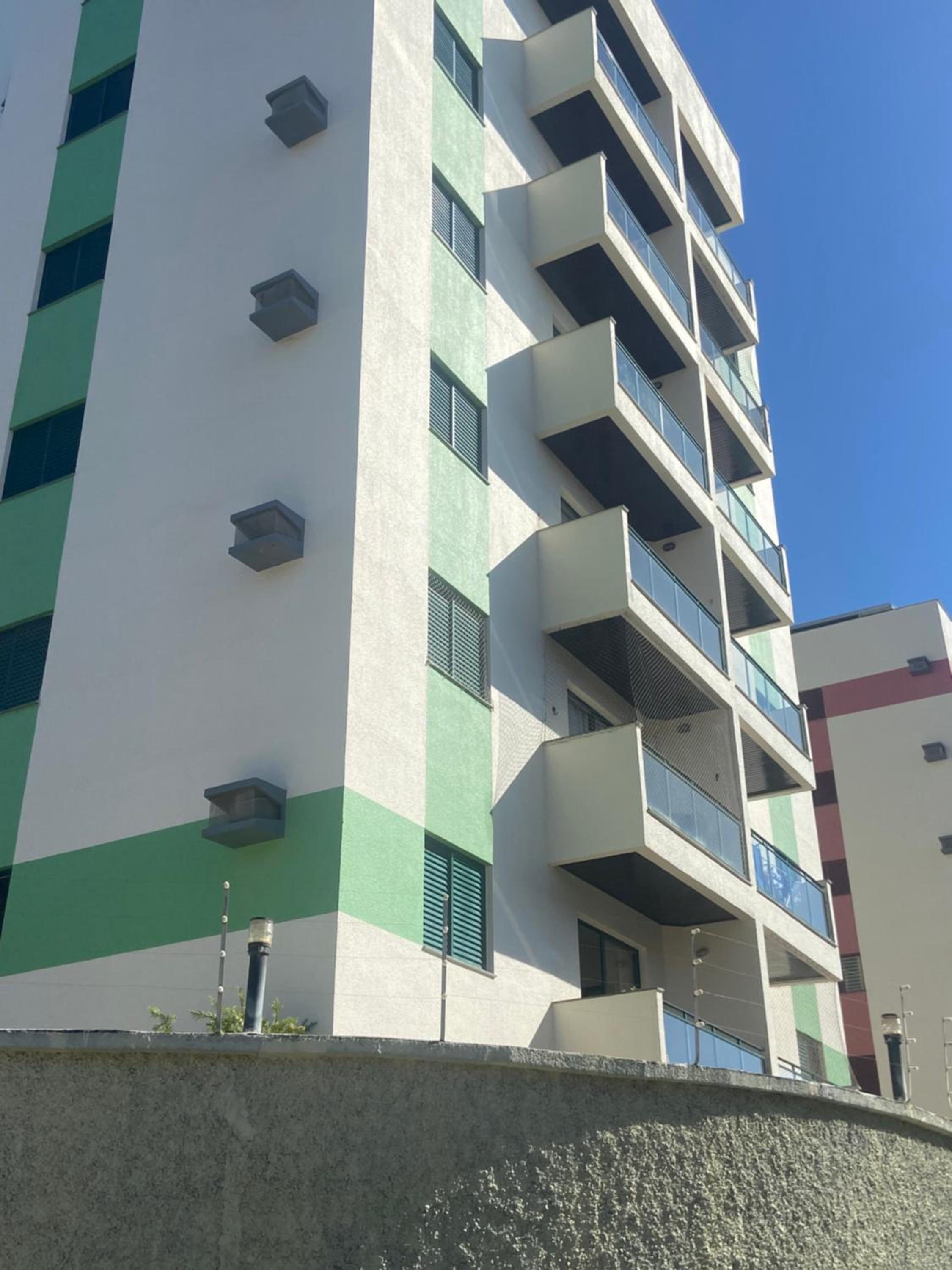 Sol e Mar apto perto da praiapiscina e varanda Massaguaçu