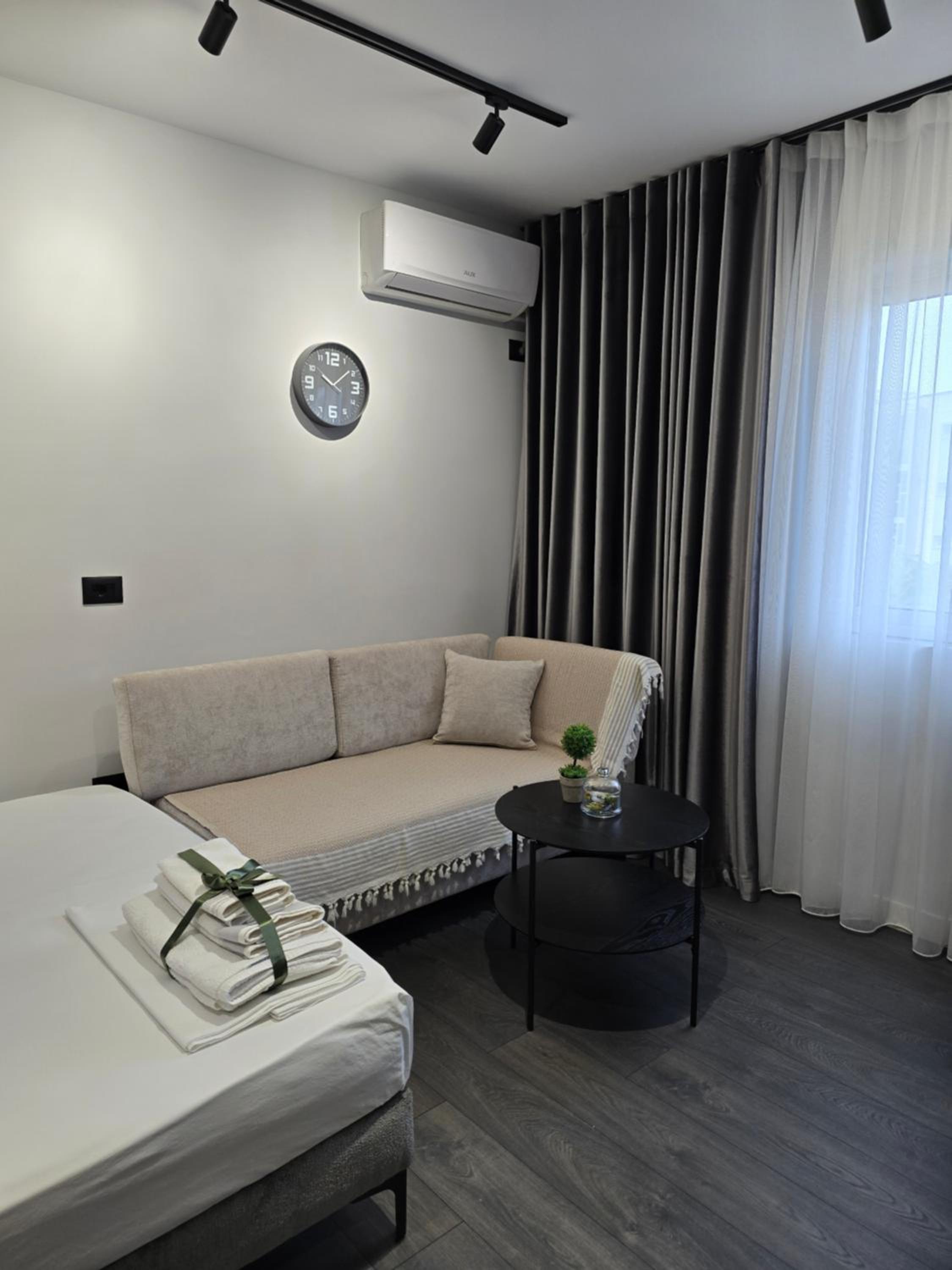 INN Center Studio Apartment