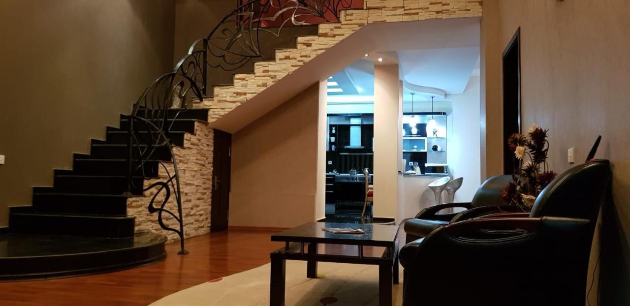 Luxury 5 room duplex in the center of Baku