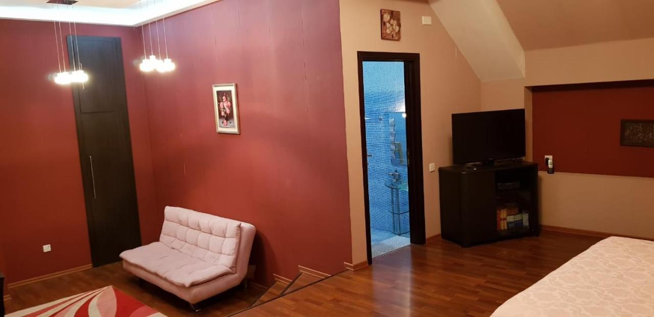 Luxury 5 room duplex in the center of Baku