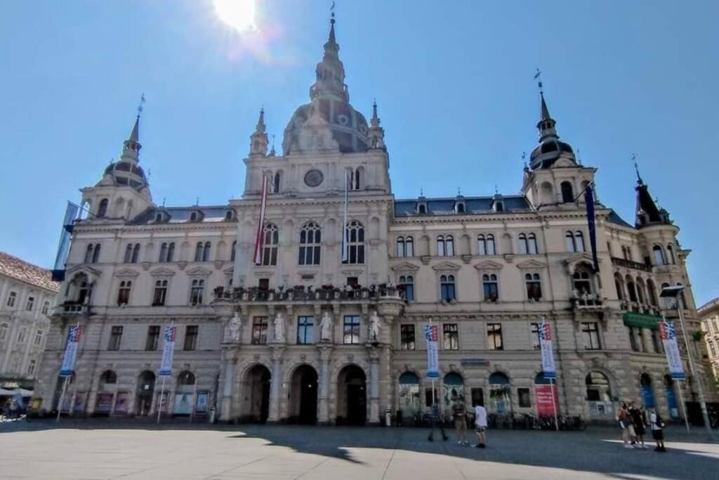 Annenstrasse GRAZ central Apartment'6Beds'freeParking