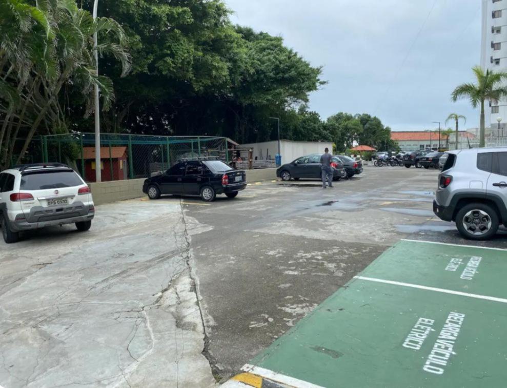 Apartamento Luxo Requinte 30 mts da Praia da Barra Posto 8