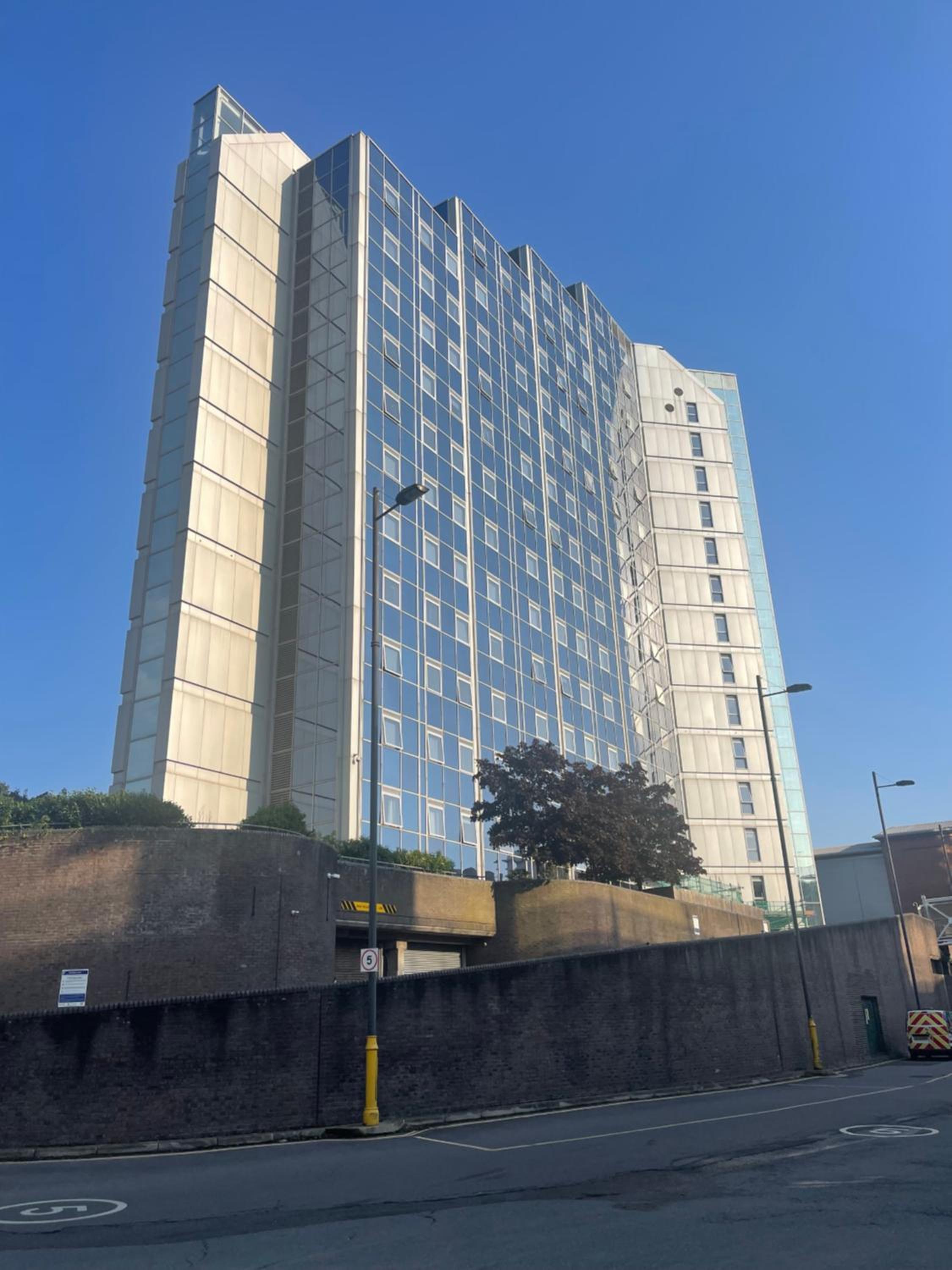 Basingstoke Vacations - White Rose - Property Image 8