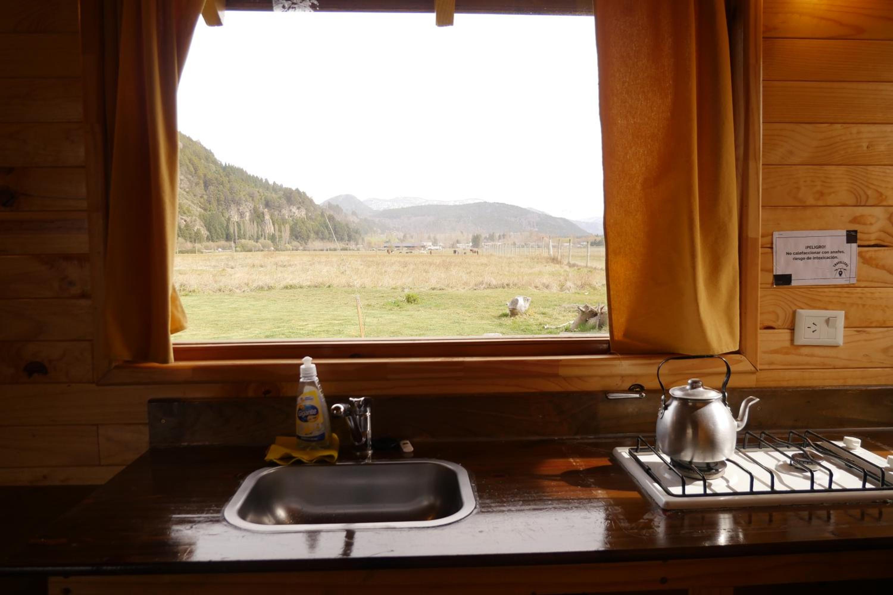 TRAVELLERS Camping & Dorms