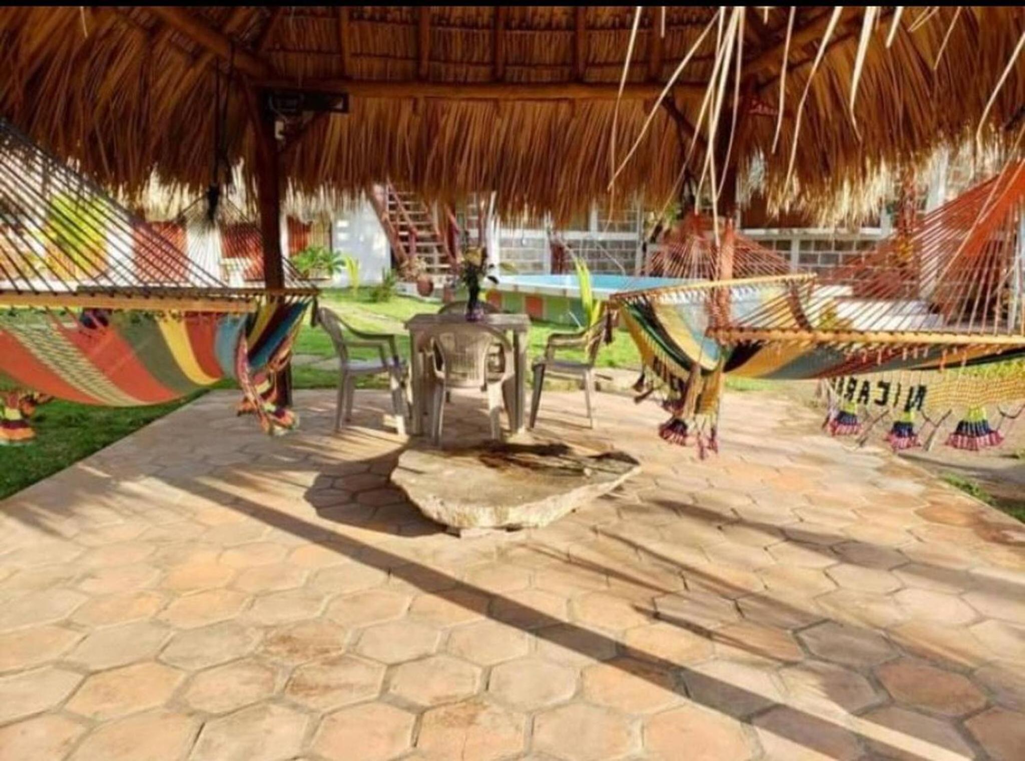 Beach house with pool for 6 people - Las Penitas