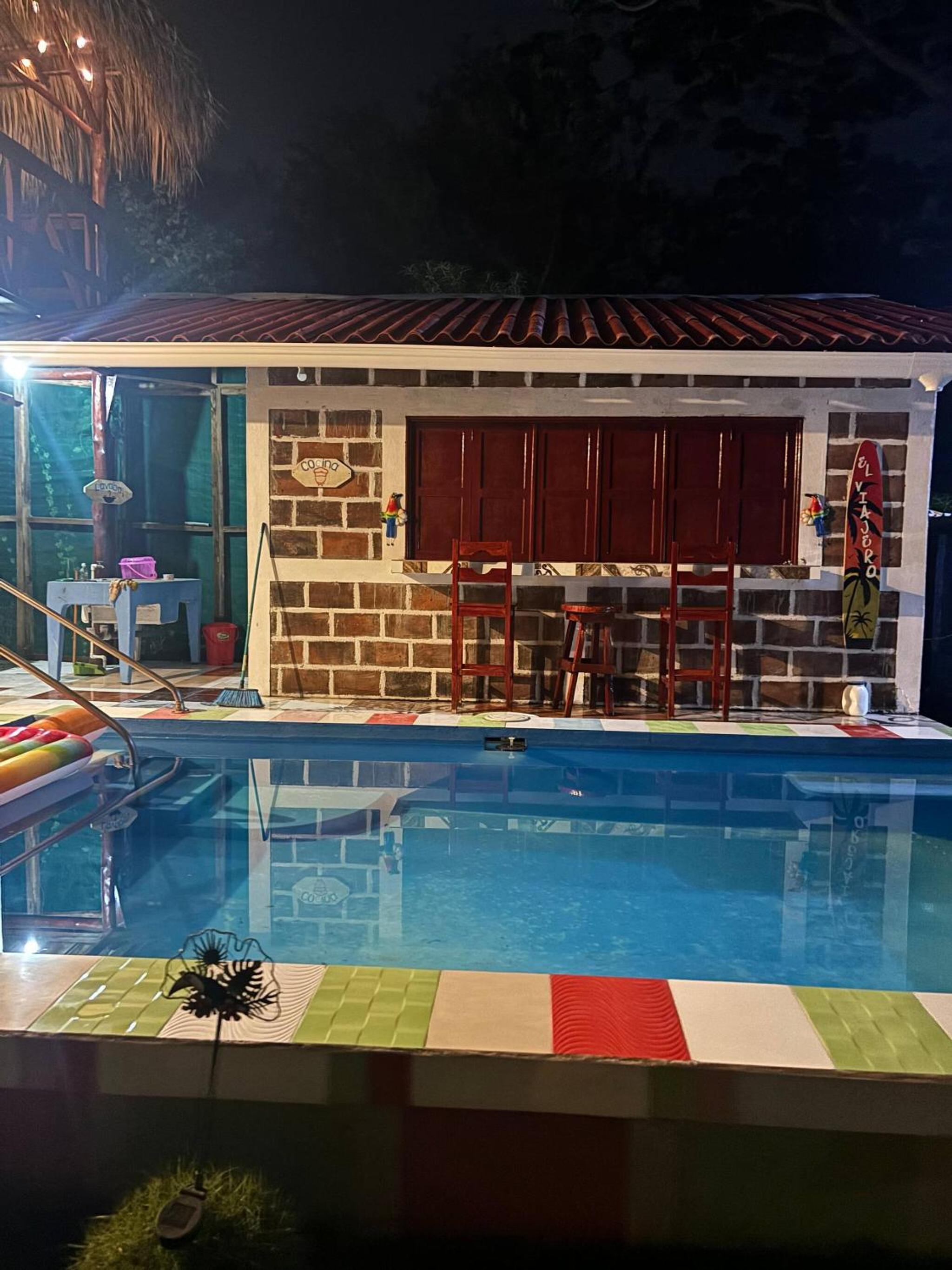 Beach house with pool for 6 people - Las Penitas