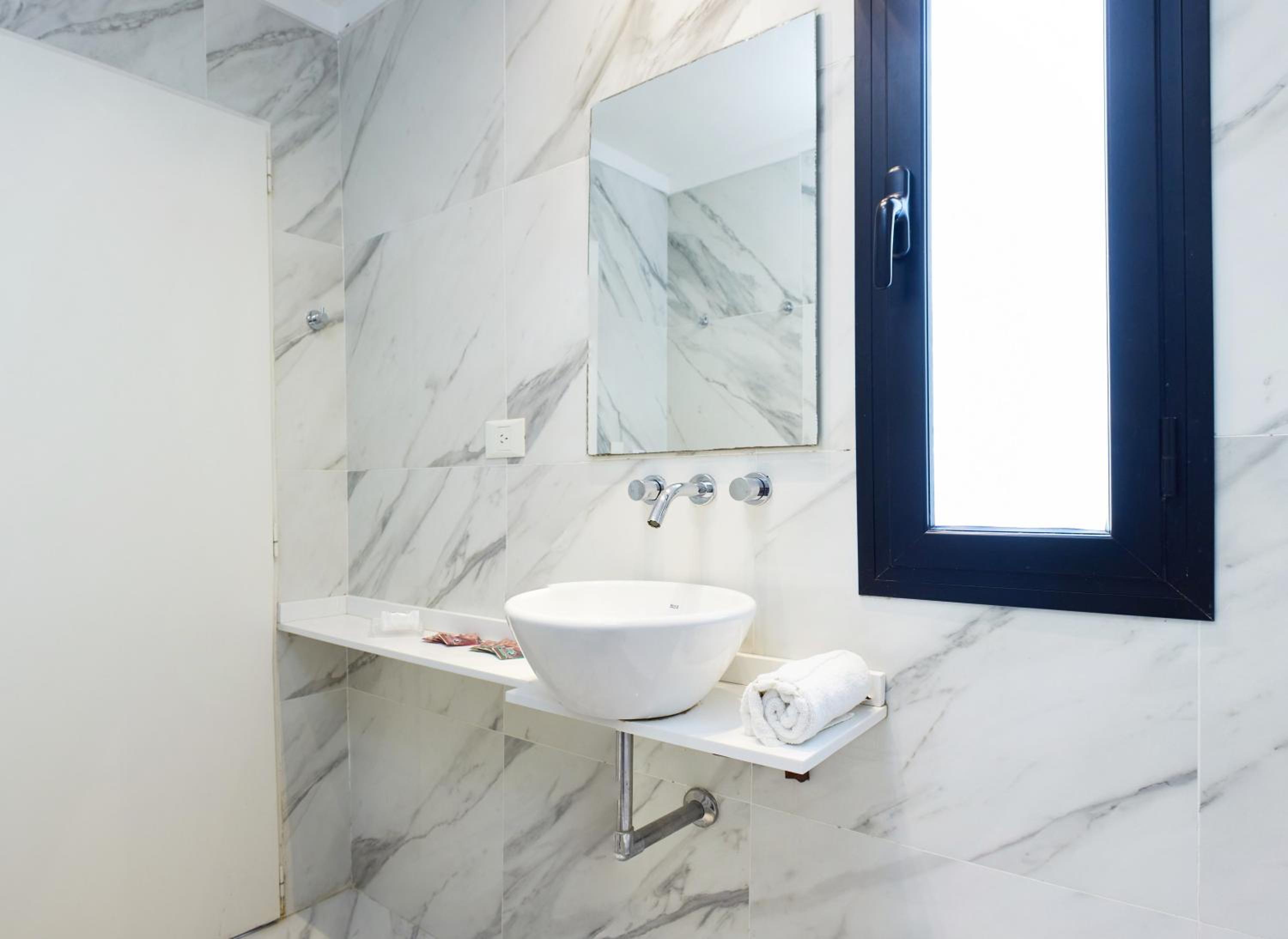 Monroe Suites