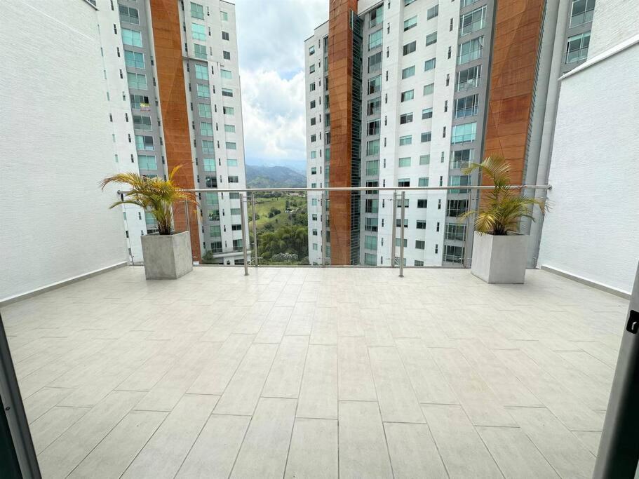 Belmonte502-Apartaestudio en zona exclusiva con piscina