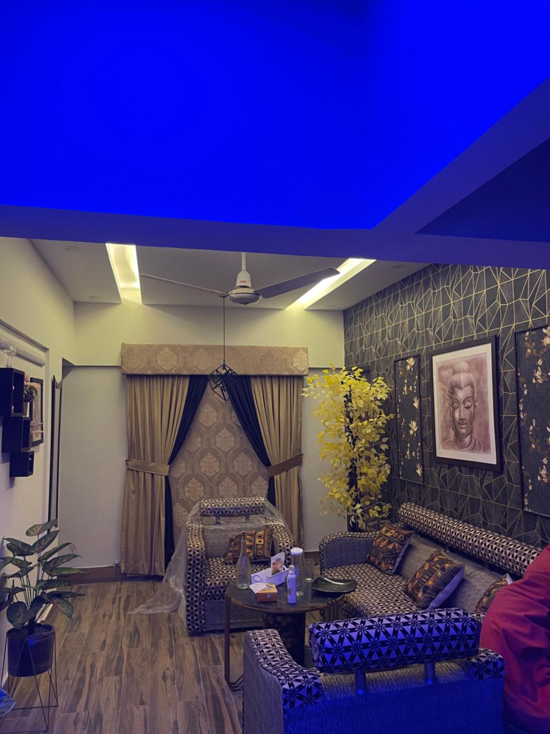 In the best location of badar commercial middle of DHA Karachi phase 5 view 4