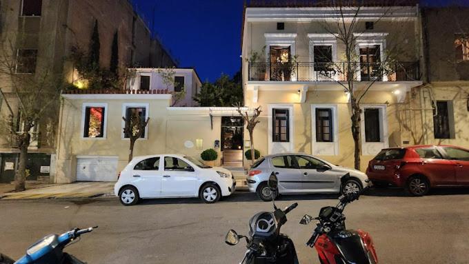 Urban Chic Flat Pagrati Athens