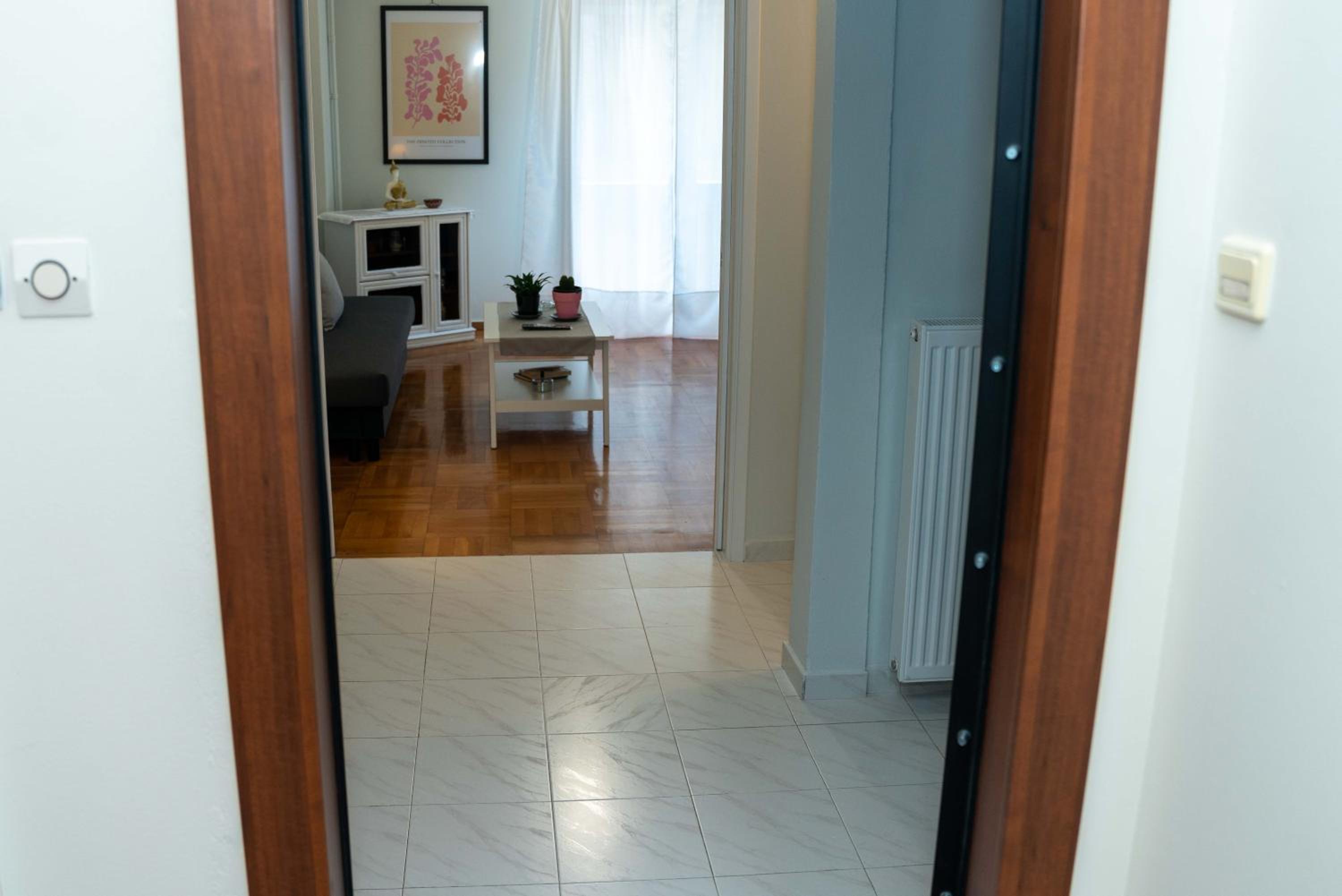 Urban Chic Flat Pagrati Athens photo 5