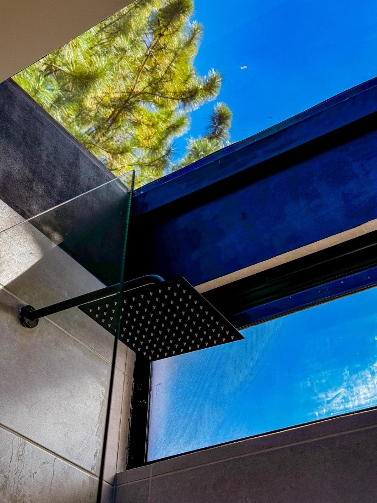 Cabaña con jacuzzi privado y vista al lago Elemen Retreat