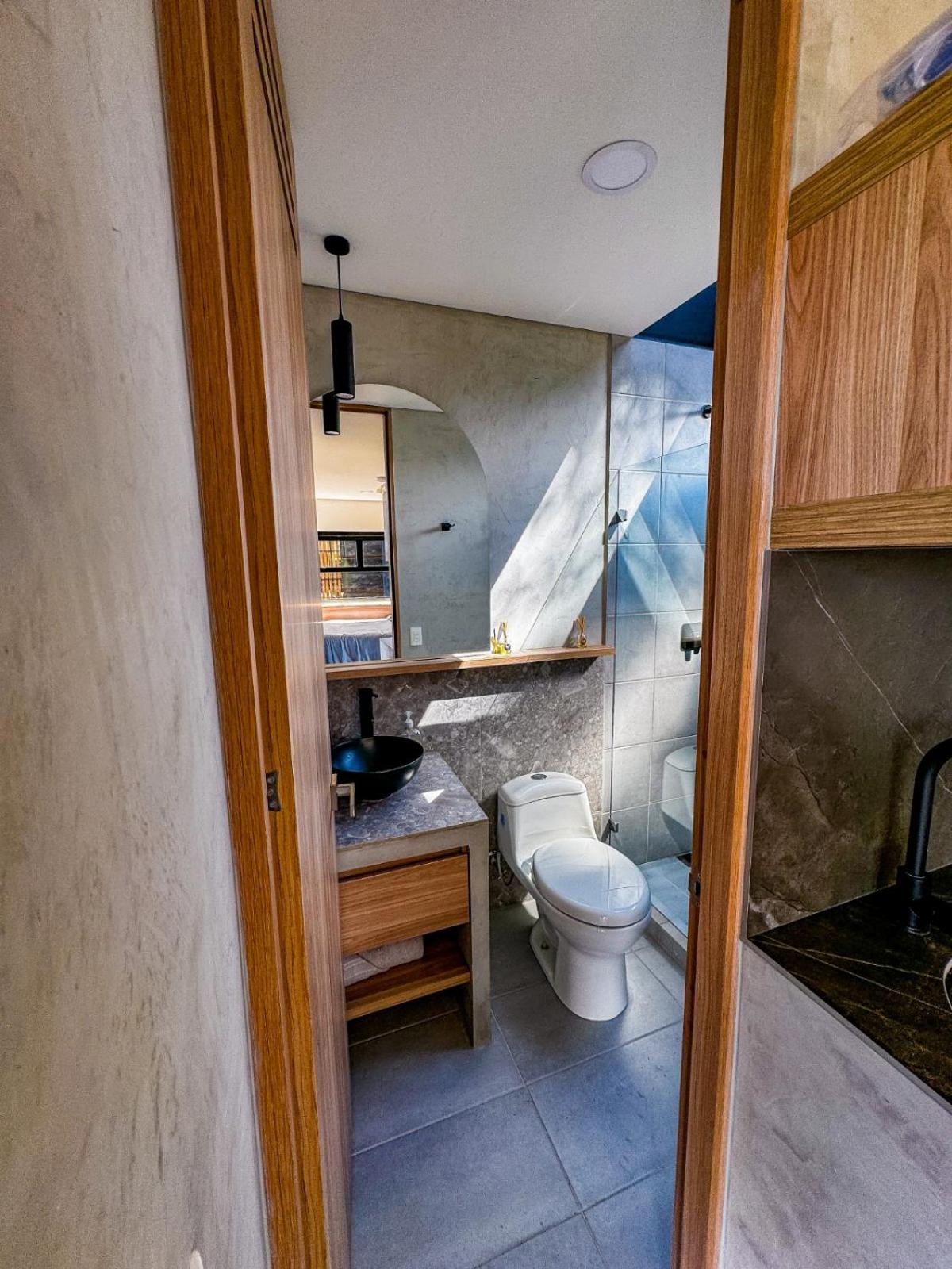 Cabaña con jacuzzi privado y vista al lago Elemen Retreat
