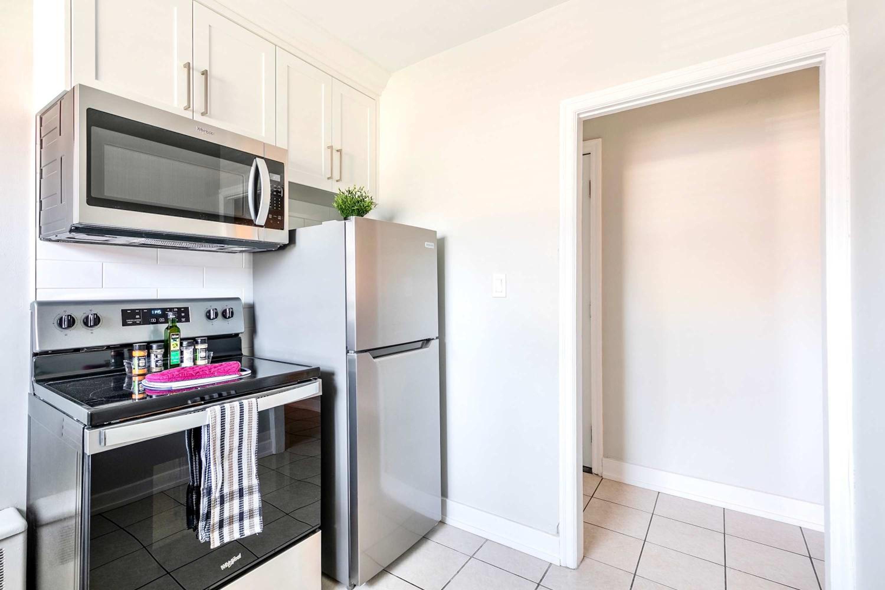 Central Corktown Apartment for City Explorers