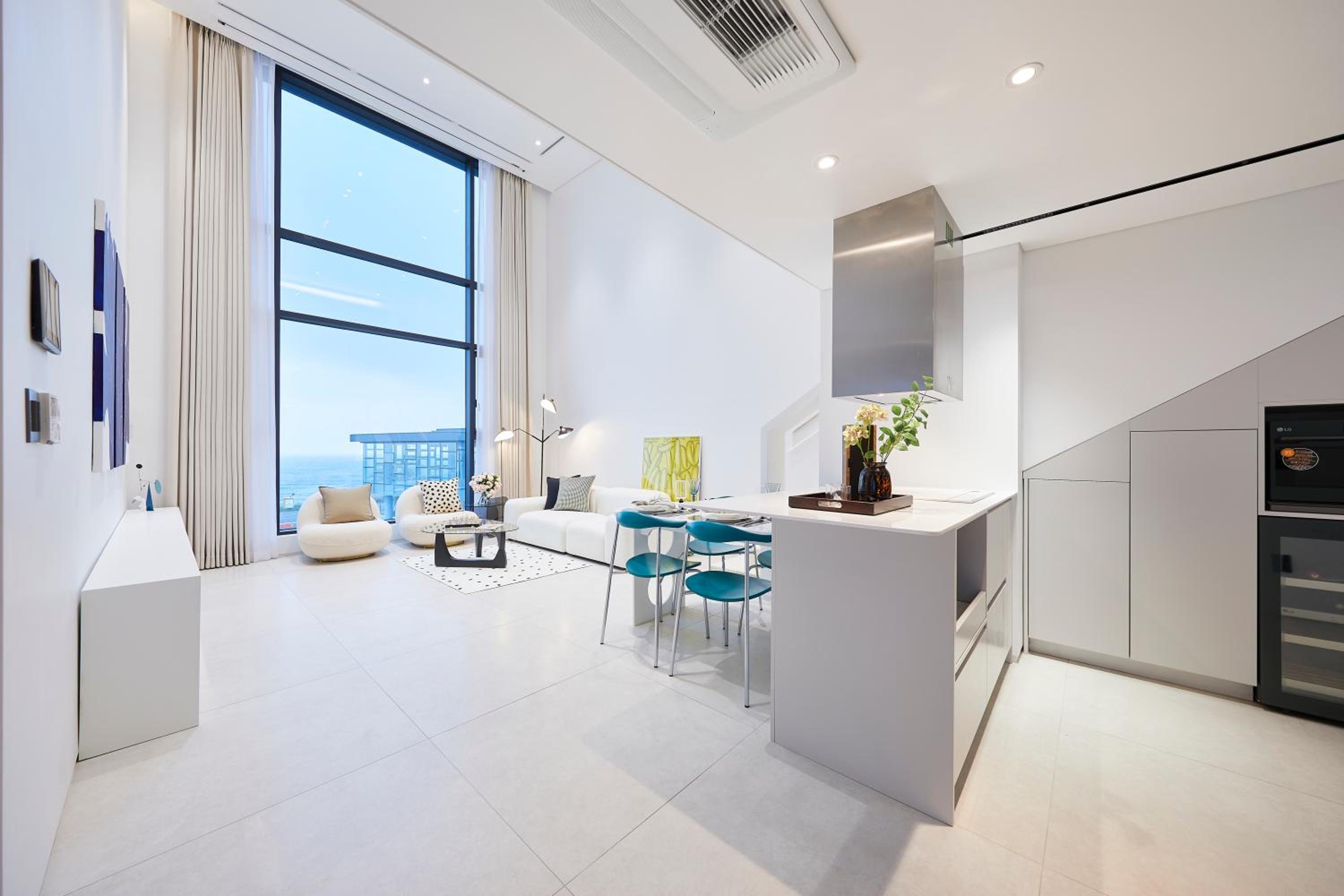 Dolphin Penthouse