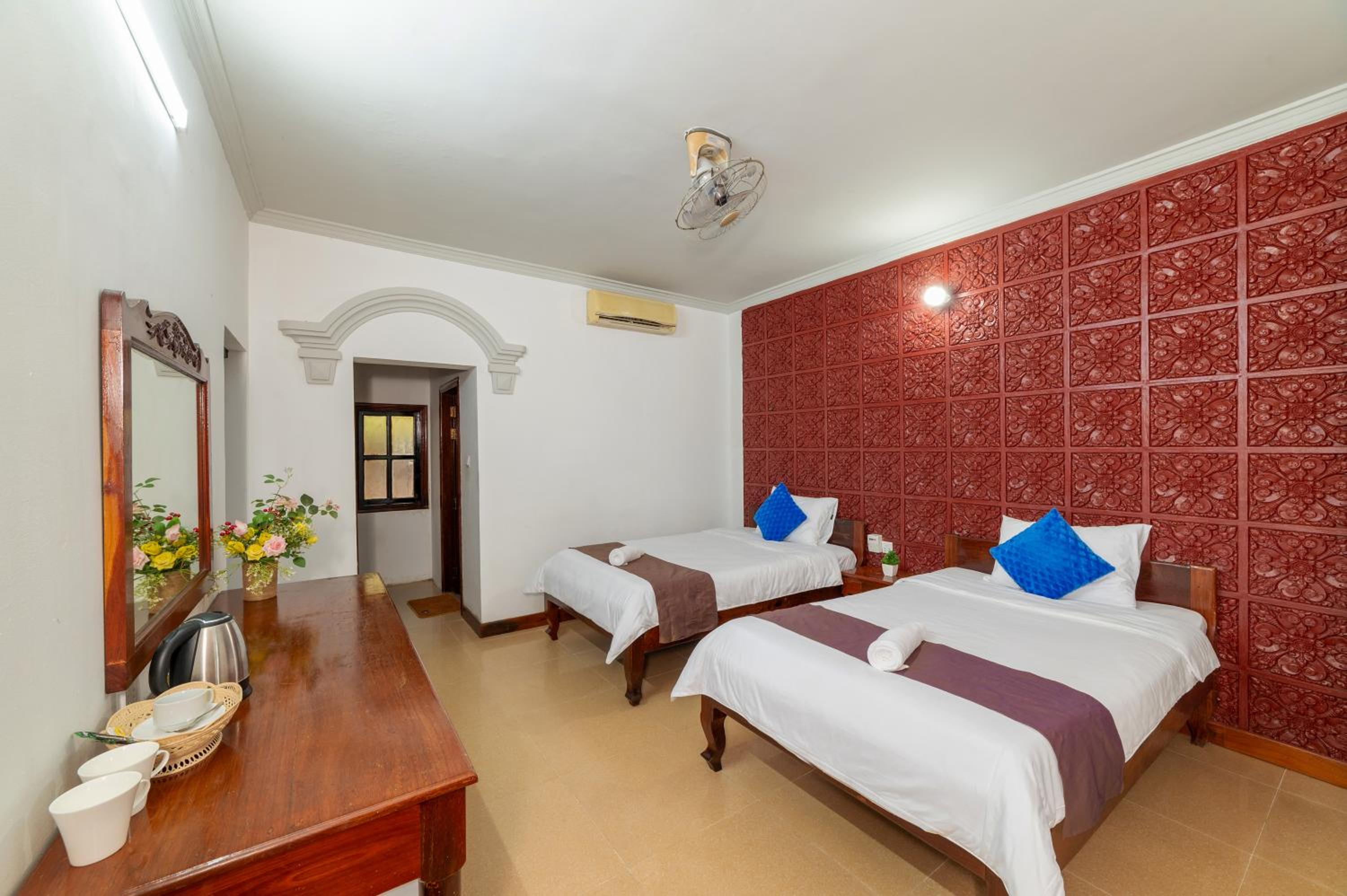 Tan Thorng Angkor Hotel view 3