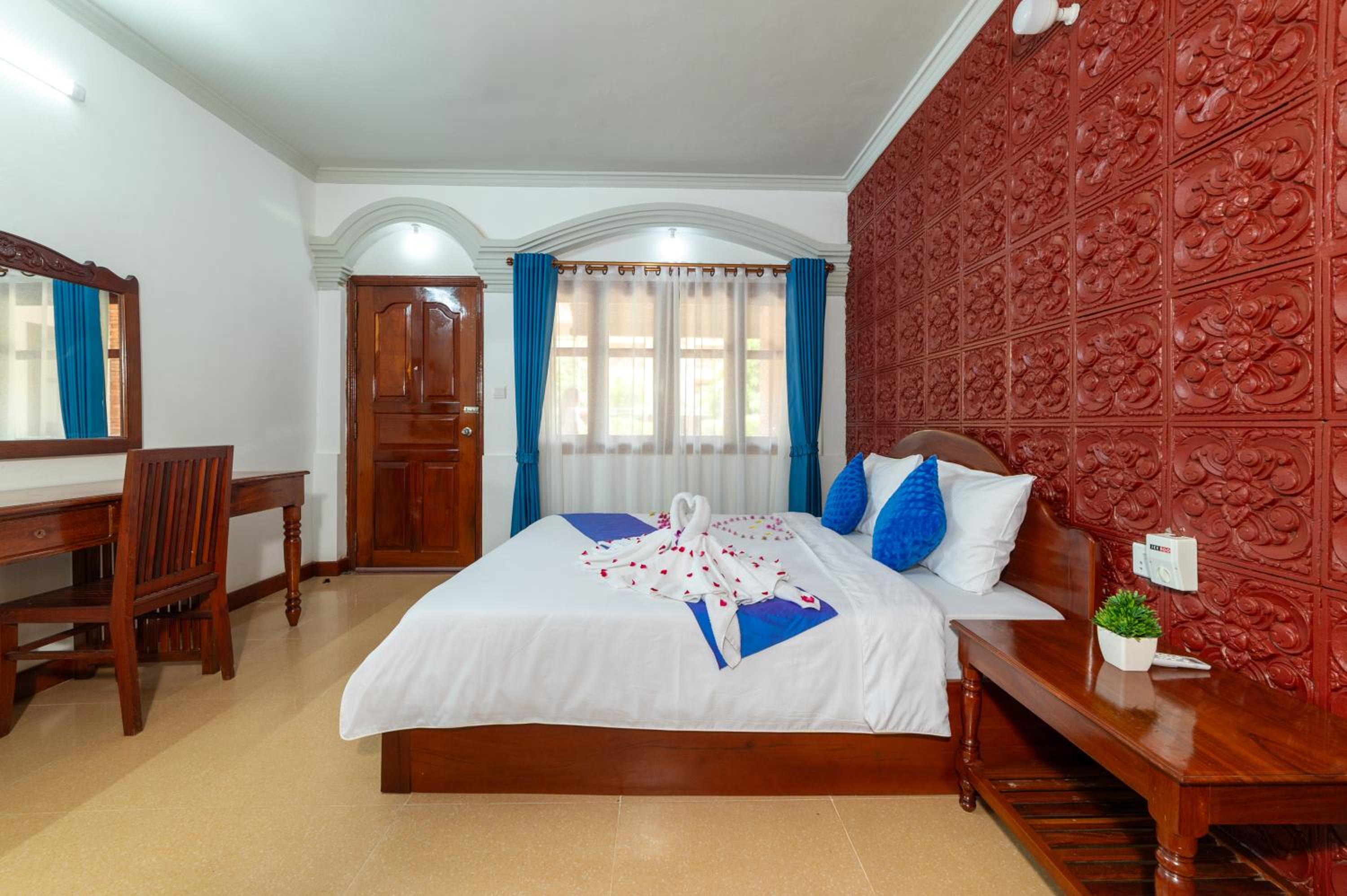 Tan Thorng Angkor Hotel view 5
