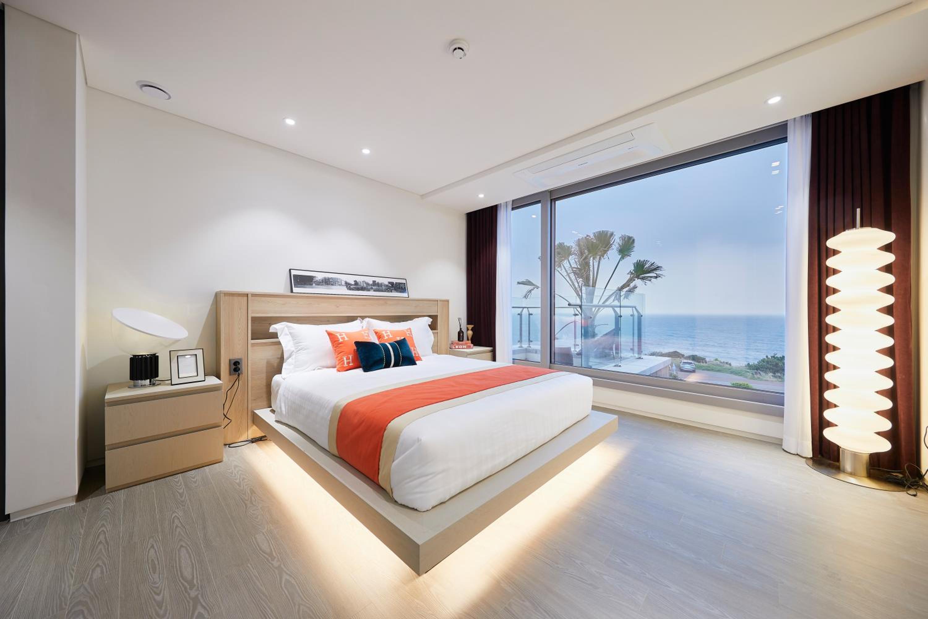 Dolphin Penthouse