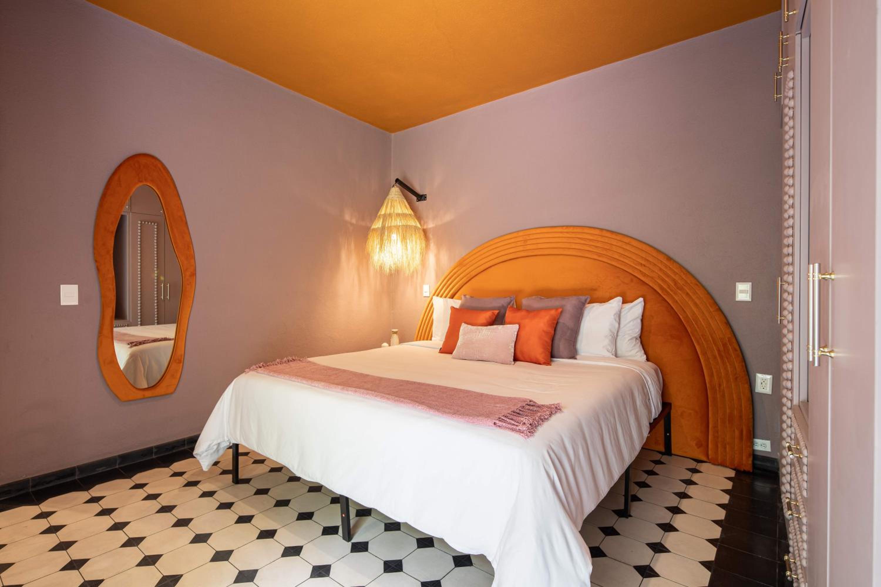 Elysian Deco suites - A Kaleidoscope of Color view 3