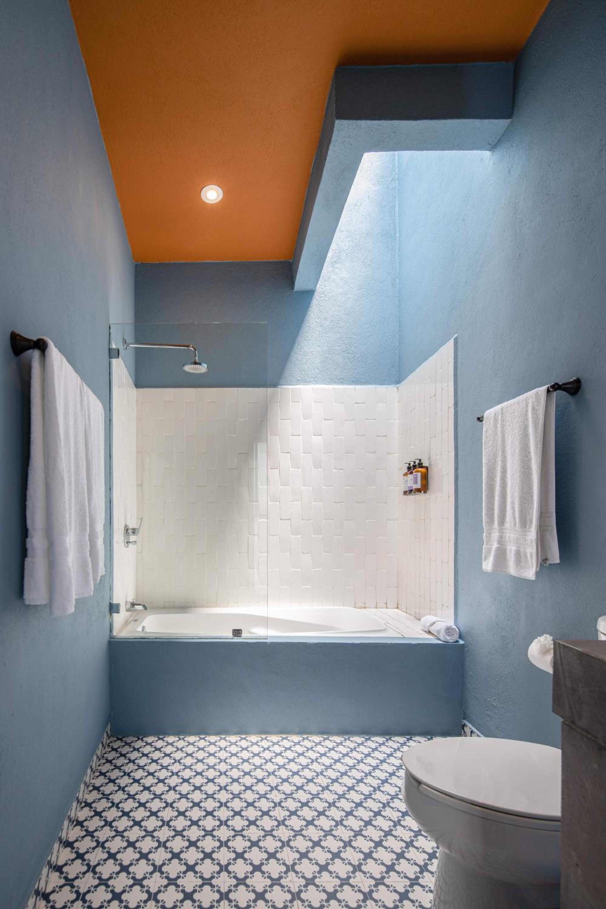 Elysian Deco suites - A Kaleidoscope of Color view 4