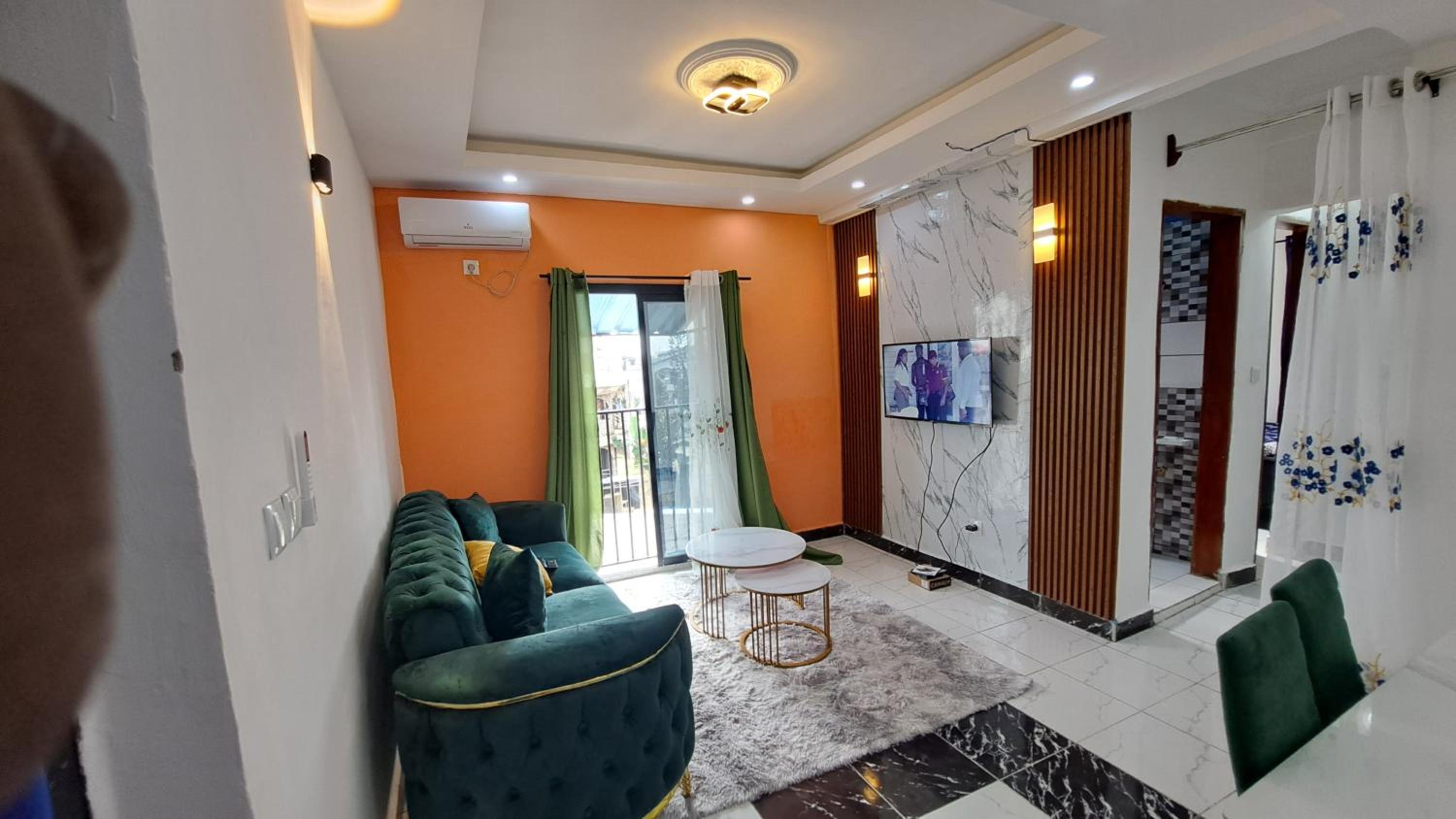 ResidenceGermanotech VIP 2e, Bonamoussadi,Logbessou,eau chaude, internet 2 balcons