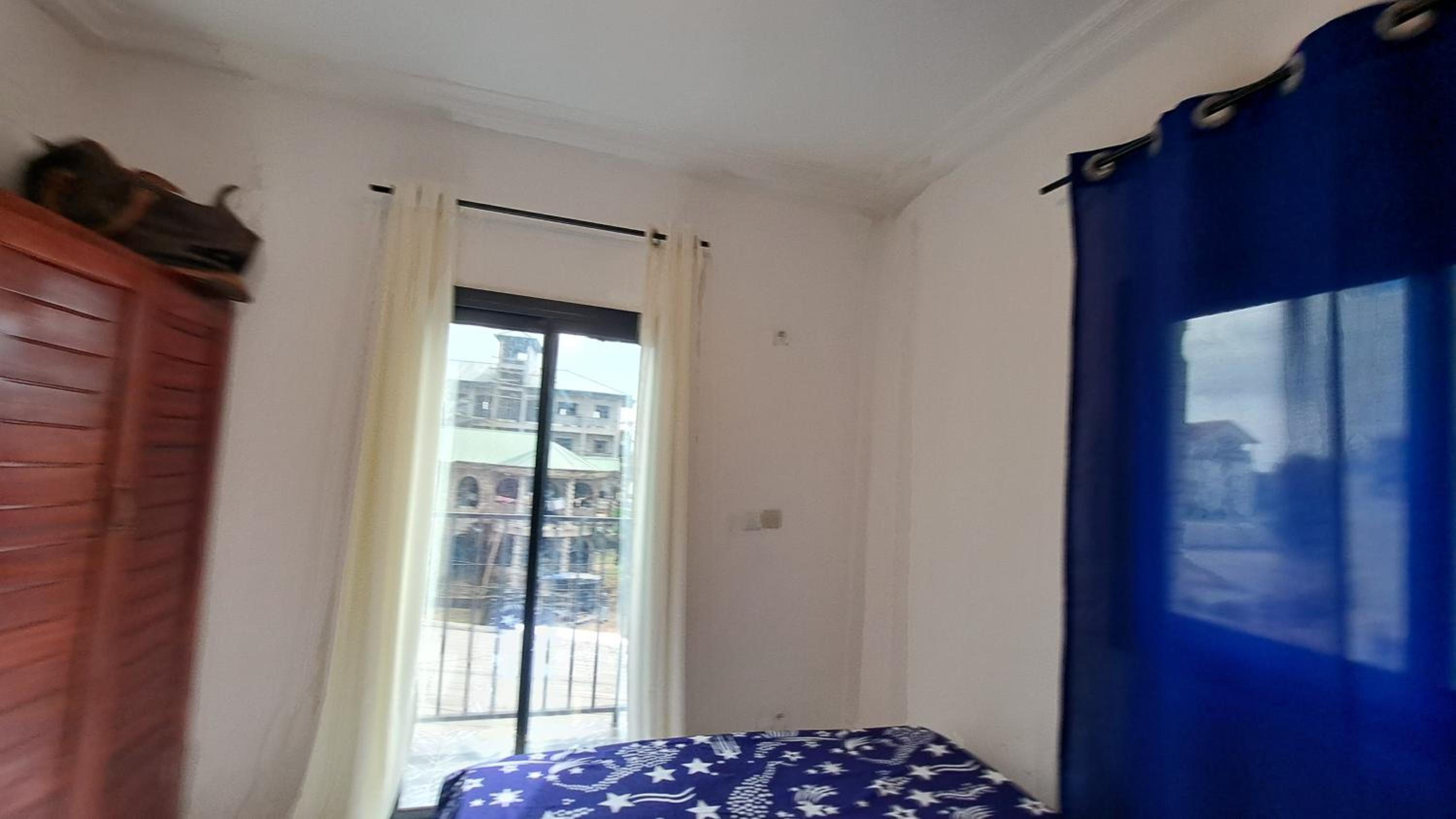 ResidenceGermanotech VIP 2e, Bonamoussadi,Logbessou,eau chaude, internet 2 balcons