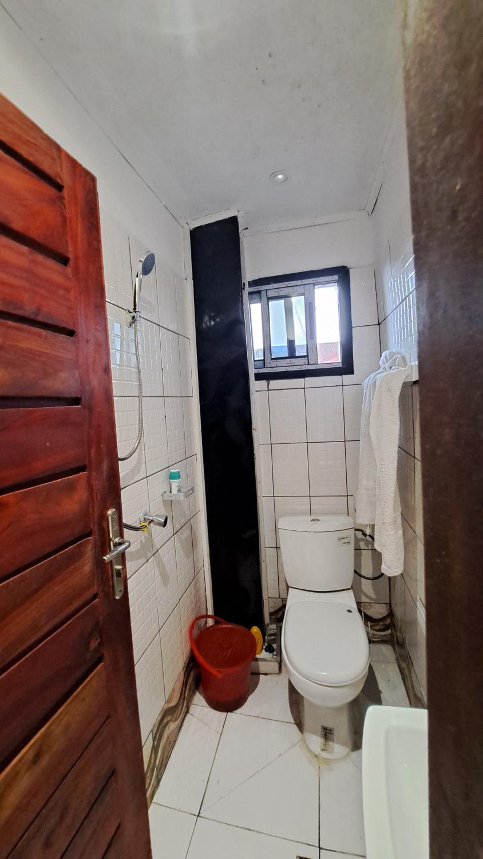 ResidenceGermanotech VIP 2e, Bonamoussadi,Logbessou,eau chaude, internet 2 balcons